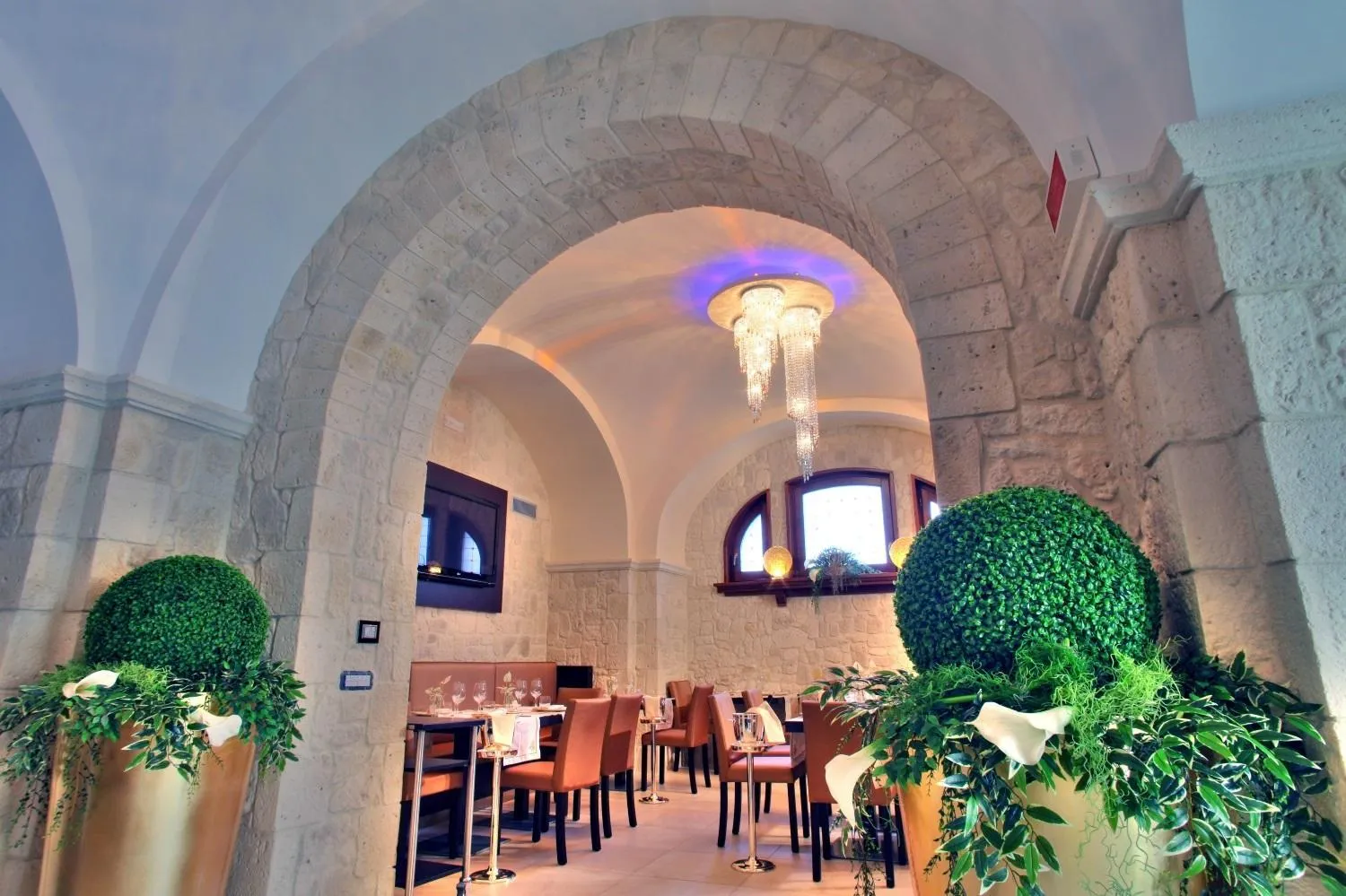 Restaurant/places to eat in Hotel Cenacolo