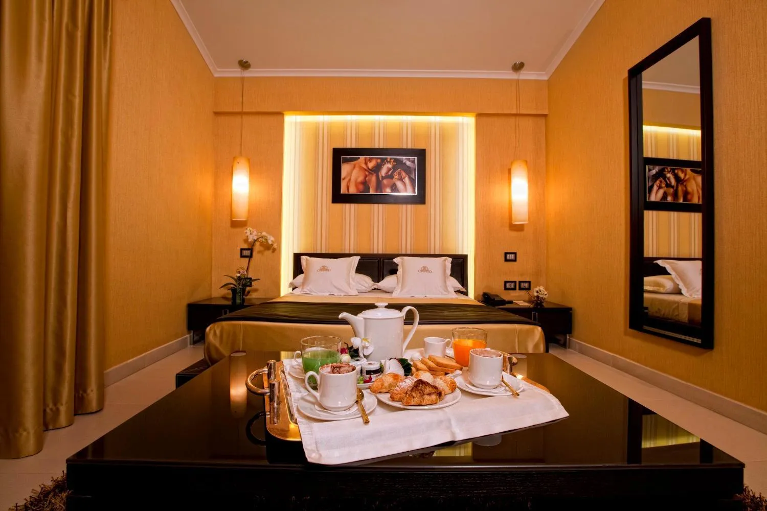 Photo of the whole room, Bed in Hotel Cenacolo