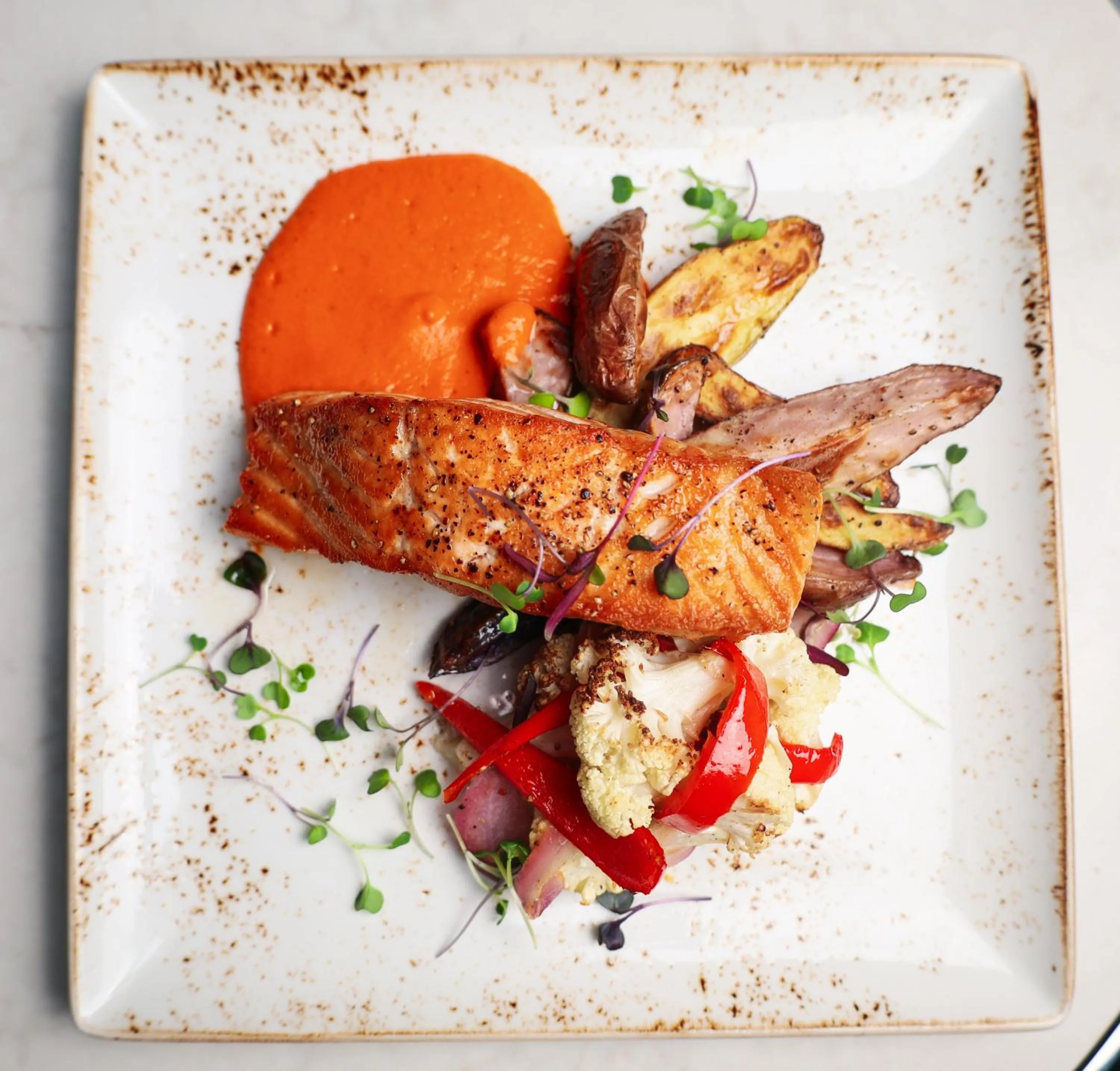 Restaurant/places to eat in Sheraton Reston