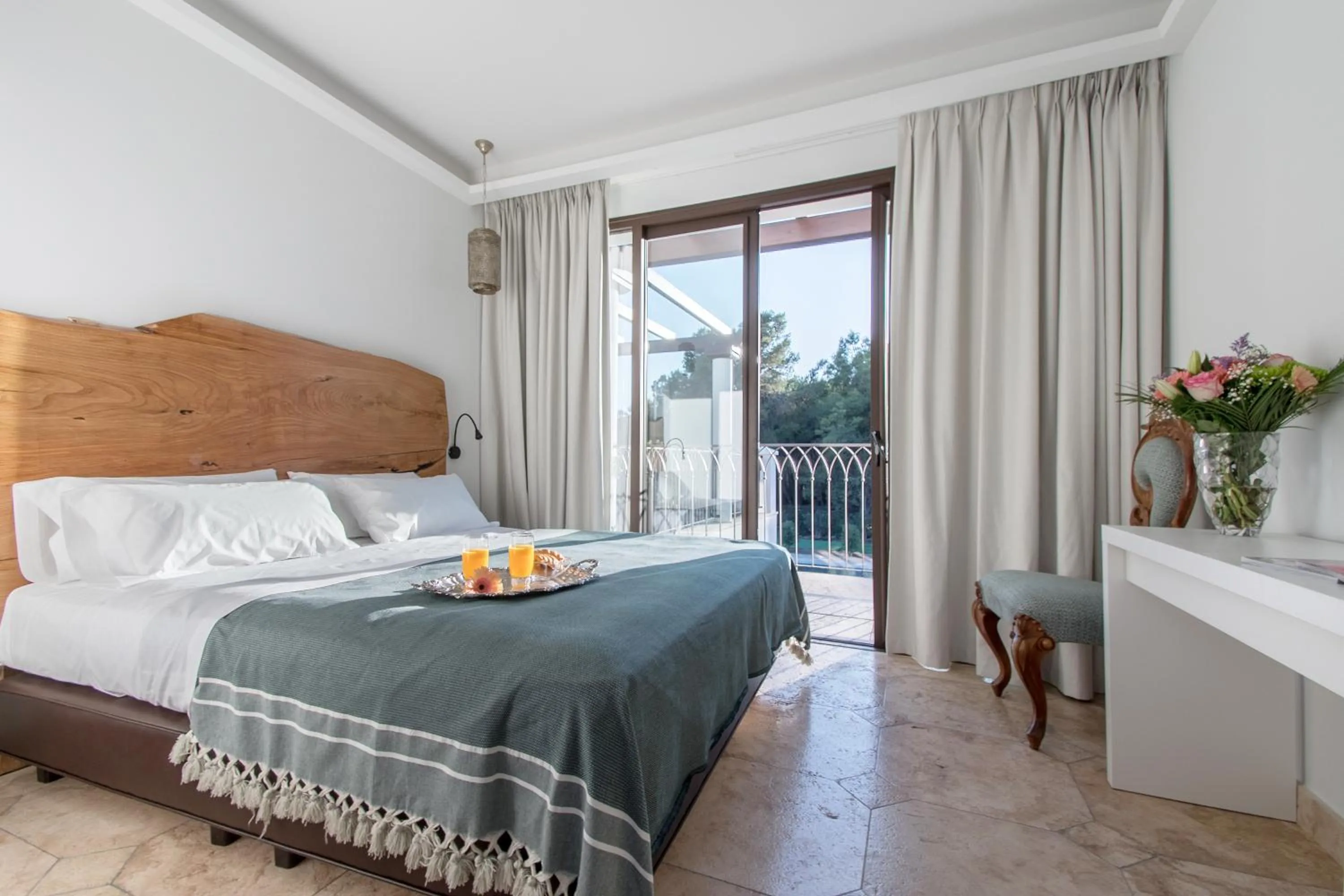 Deluxe Double Room in Sierra Blanca Resort Art of Healing