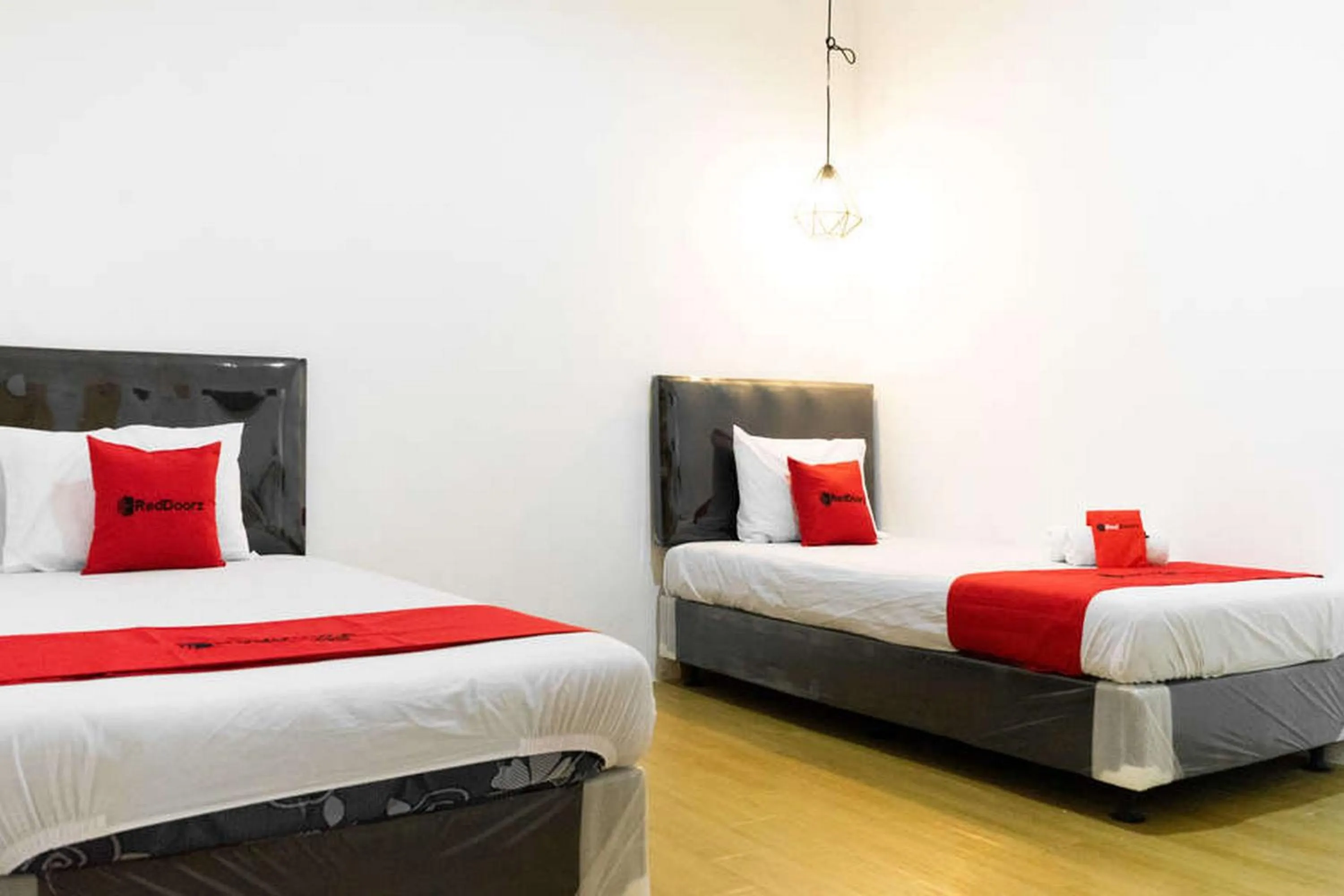 Bedroom, Bed in RedDoorz near Sam Poo Kong 3 Semarang