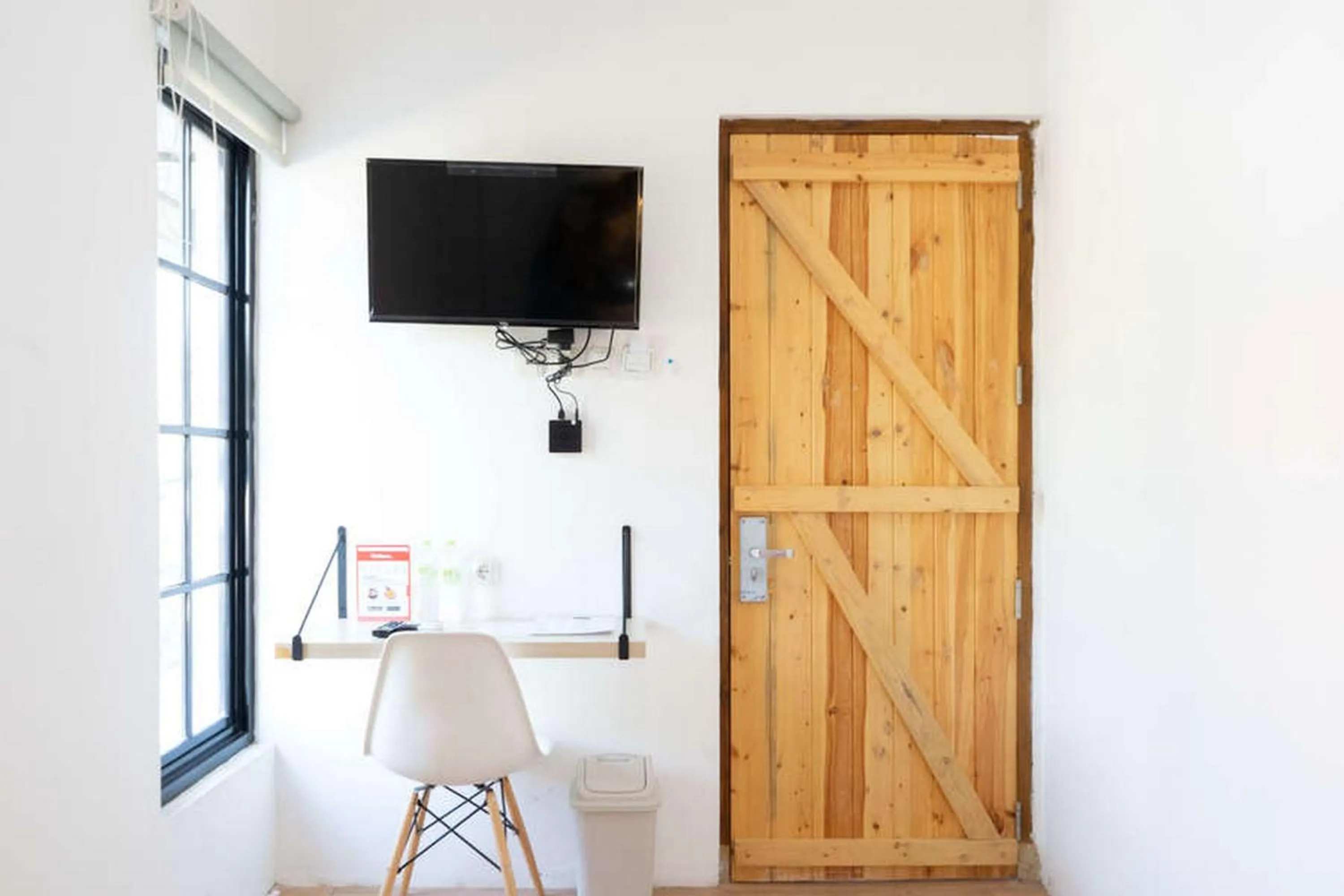 TV and multimedia in RedDoorz near Sam Poo Kong 3 Semarang