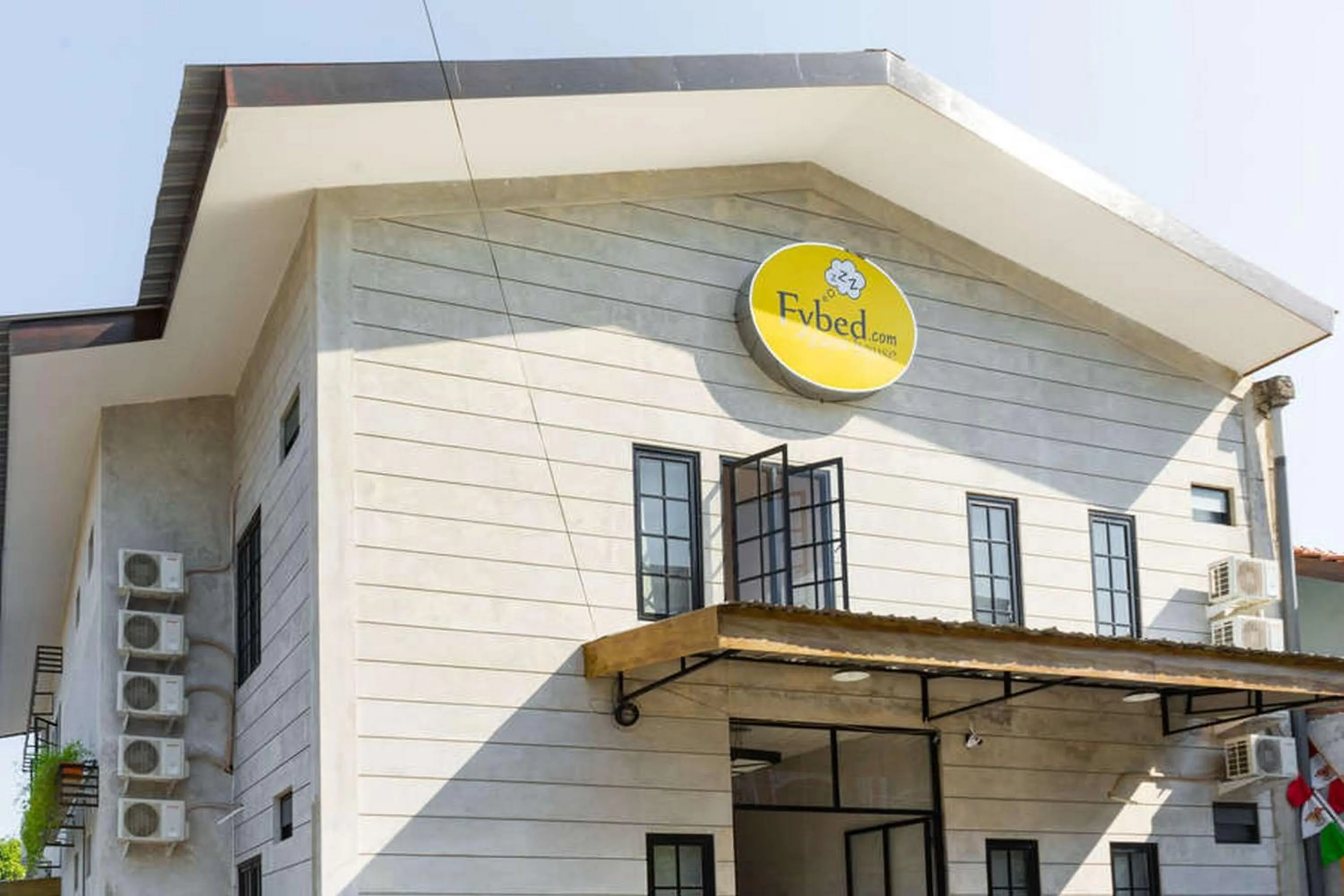 Facade/entrance in RedDoorz near Sam Poo Kong 3 Semarang