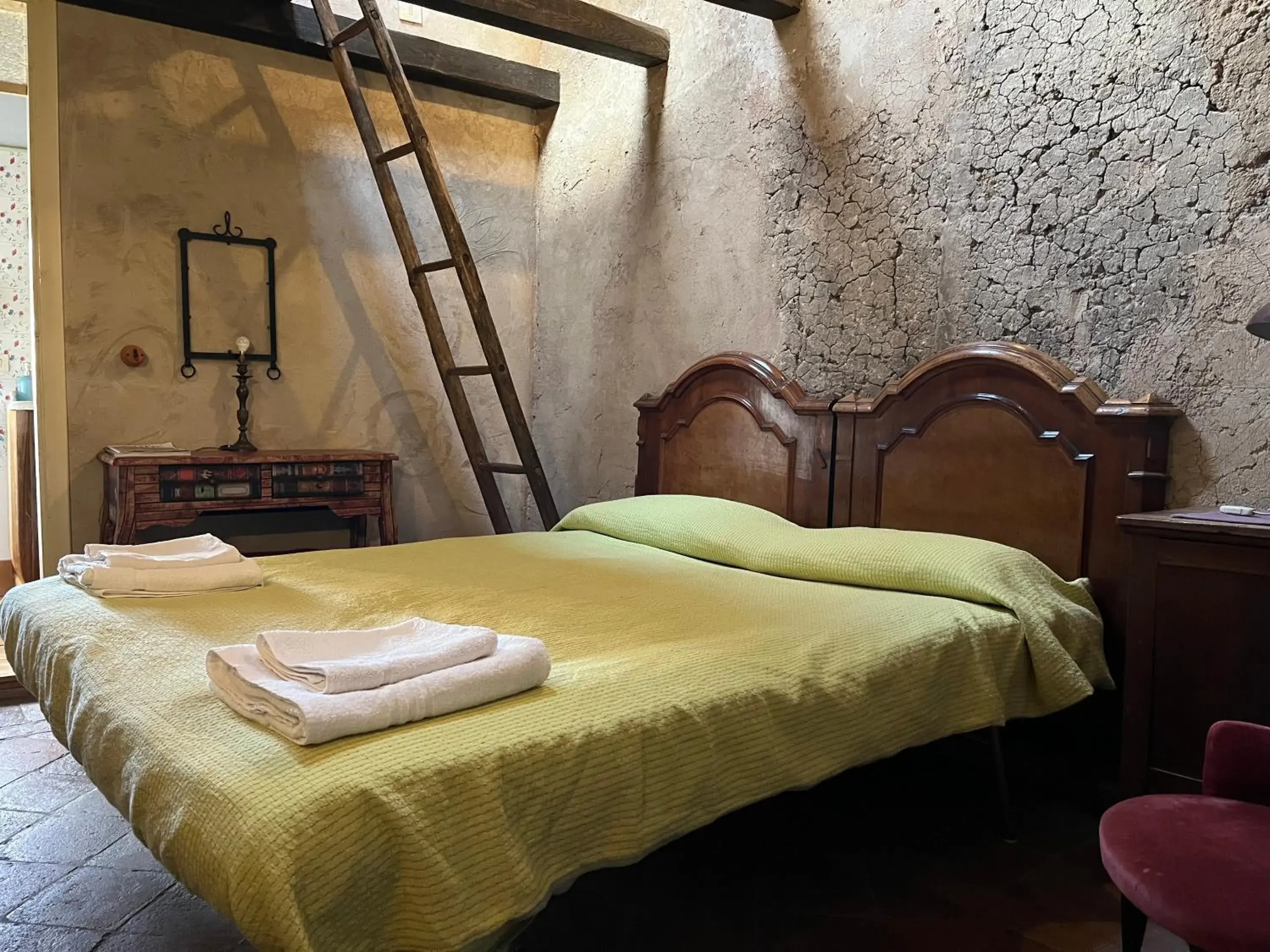 Double Room with Extra Bed in La Preta Nera Double Room with Extra Bed in La Preta Nera