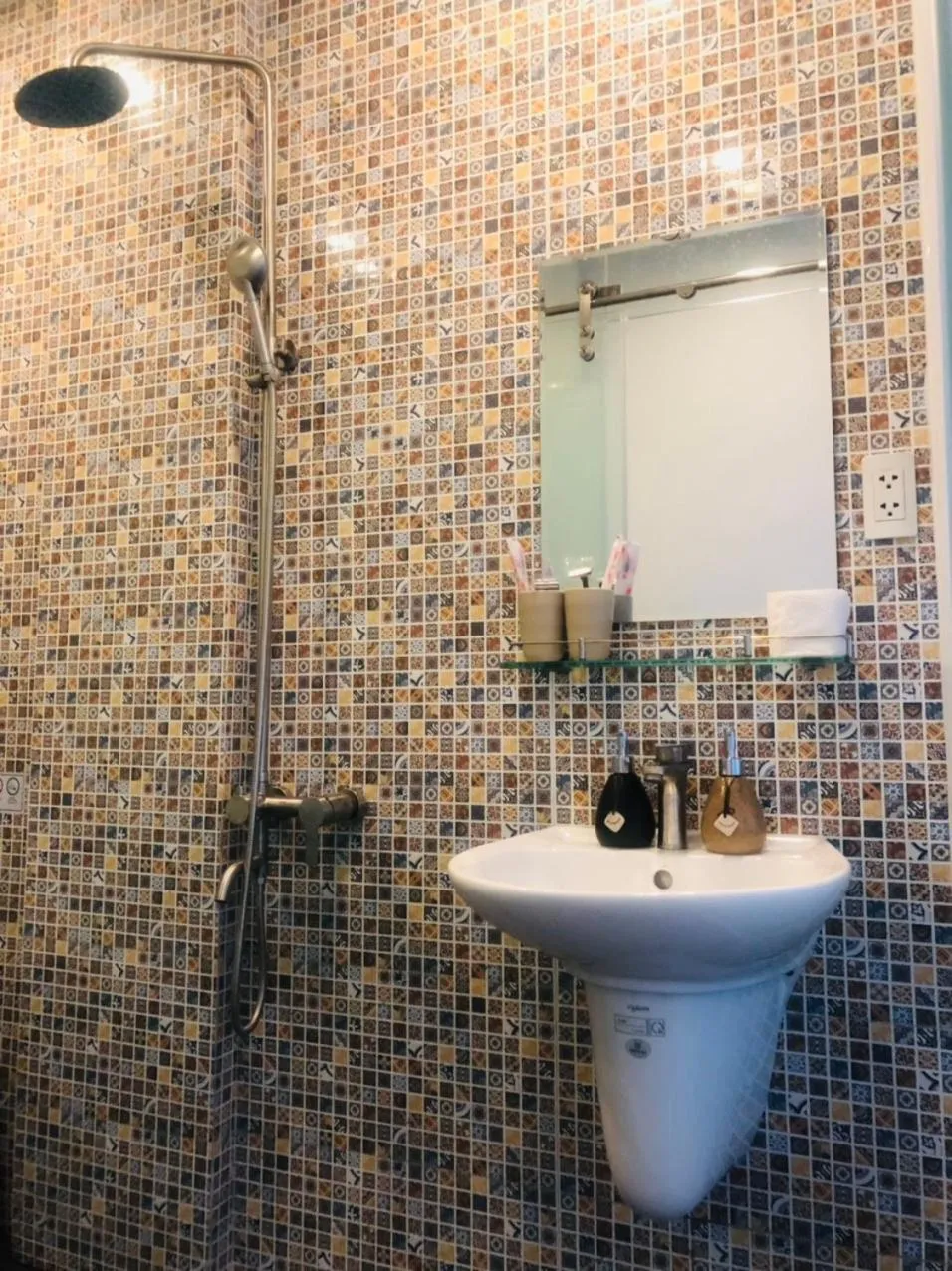 Toilet in Graffiti Hotel