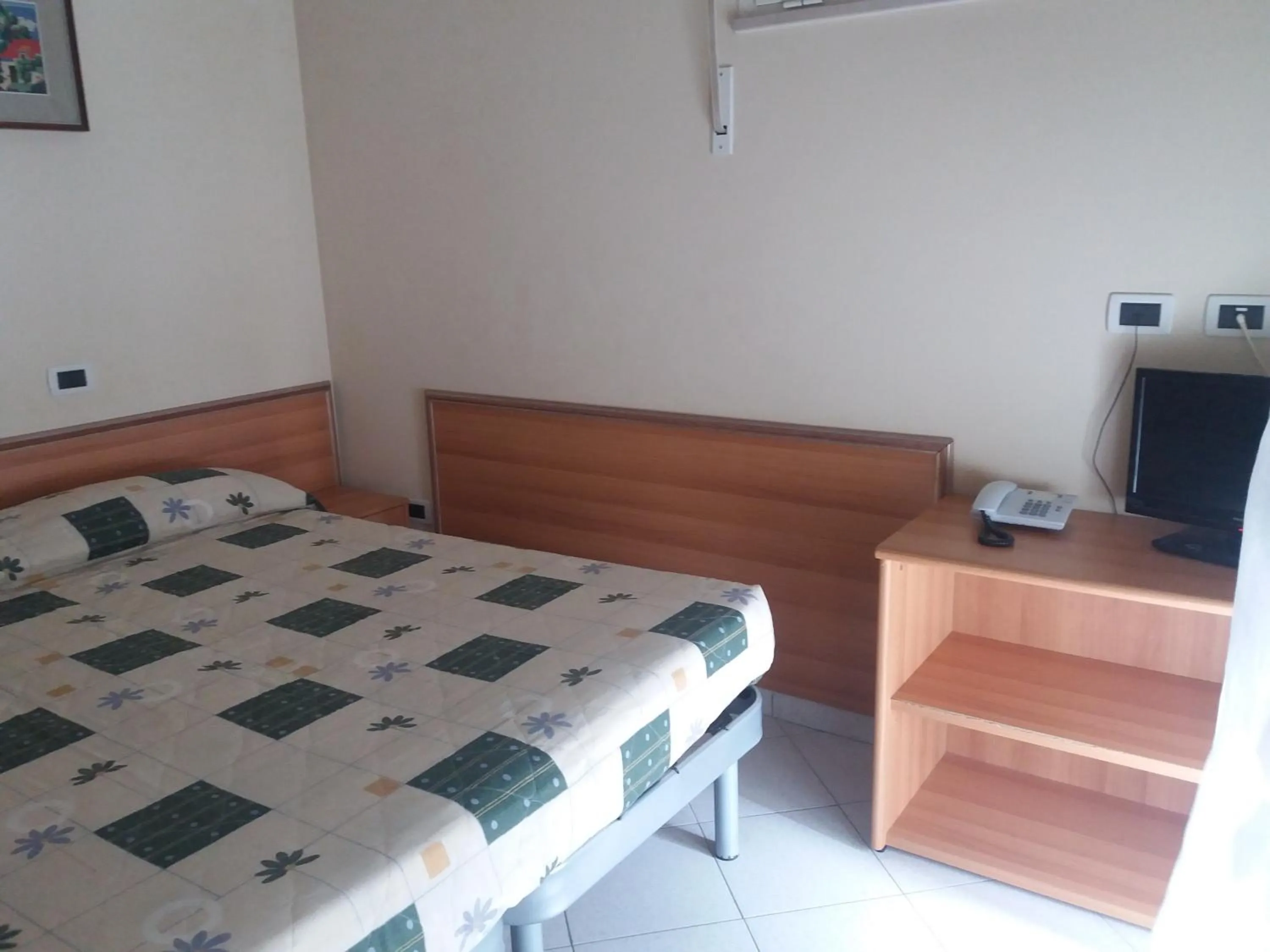 Photo of the whole room, Bed in Hotel Al Ragno