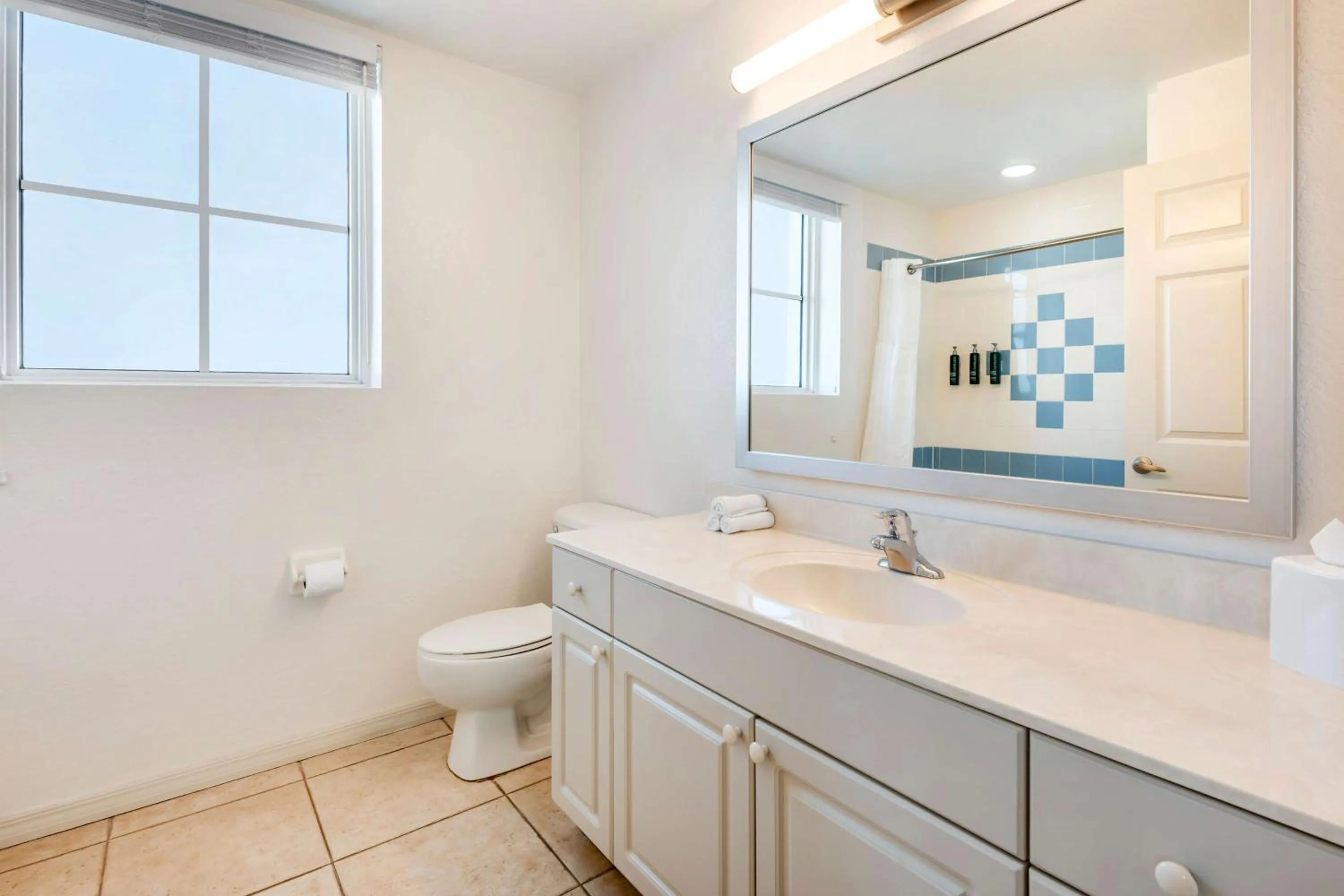 Toilet in Hilton Vacation Club The Cove on Ormond Beach