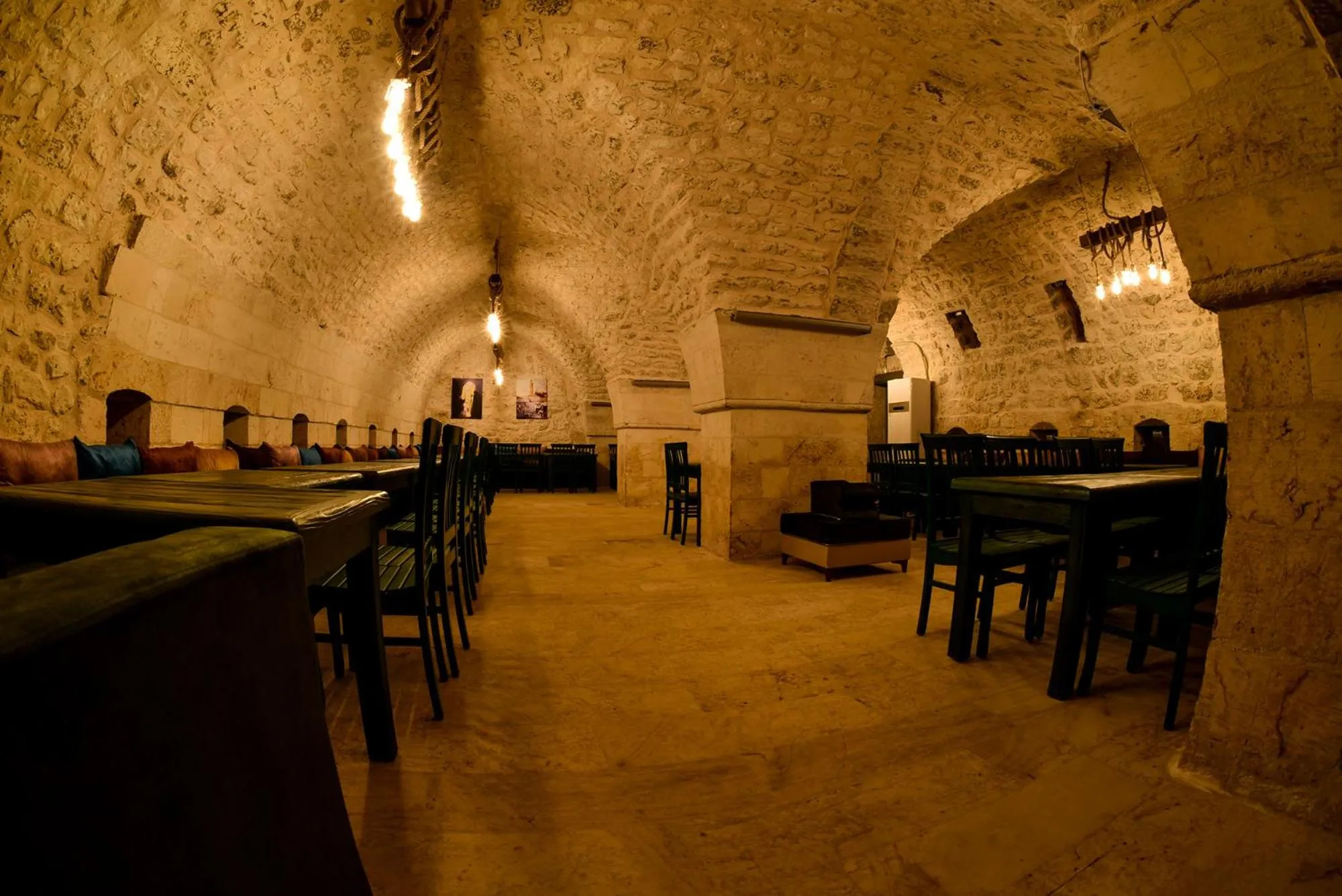 Restaurant/places to eat in HANEHAN