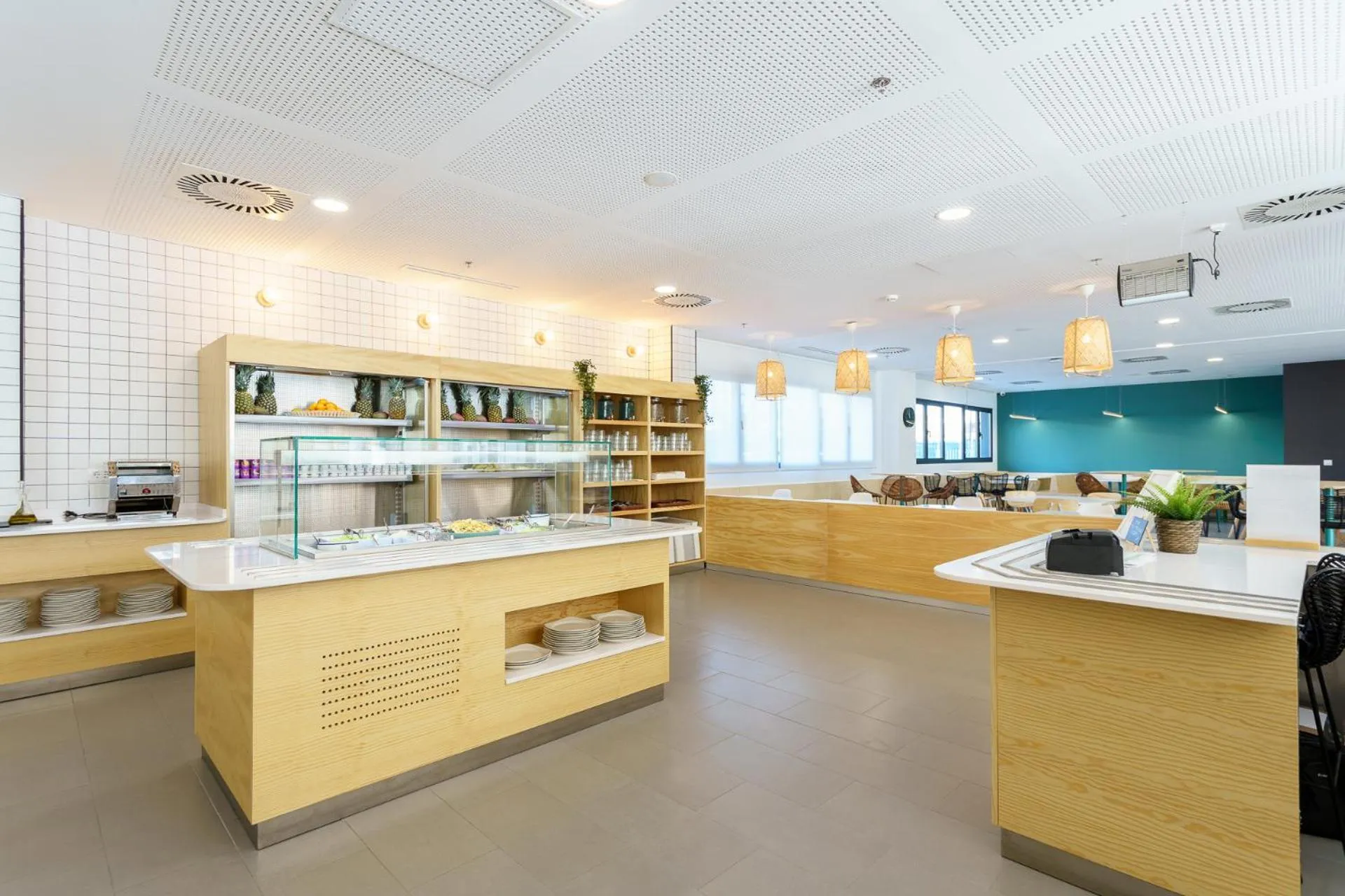 Restaurant/places to eat in Residencia Universitaria Resa Campus Málaga