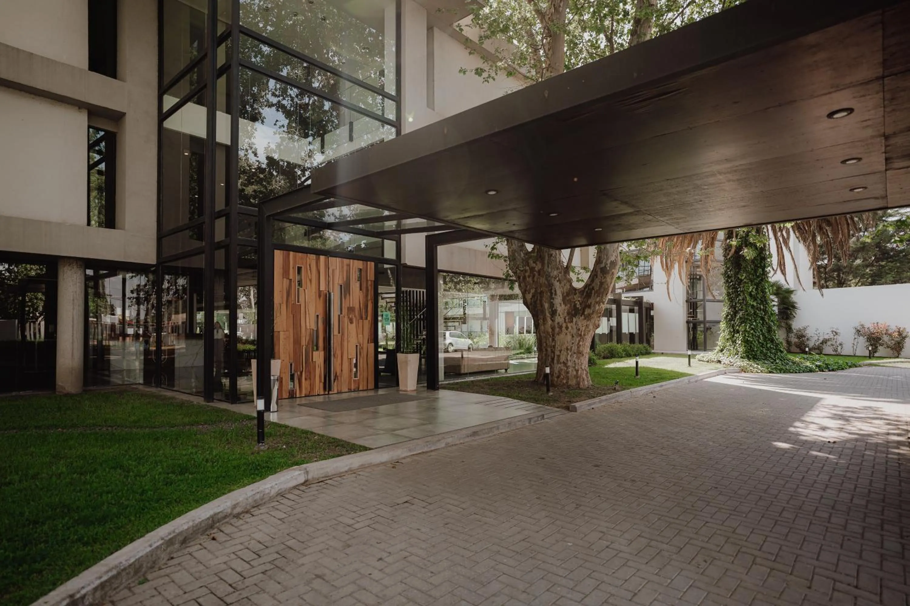 Property building in La Urumpta Hotel, AKEN MIND