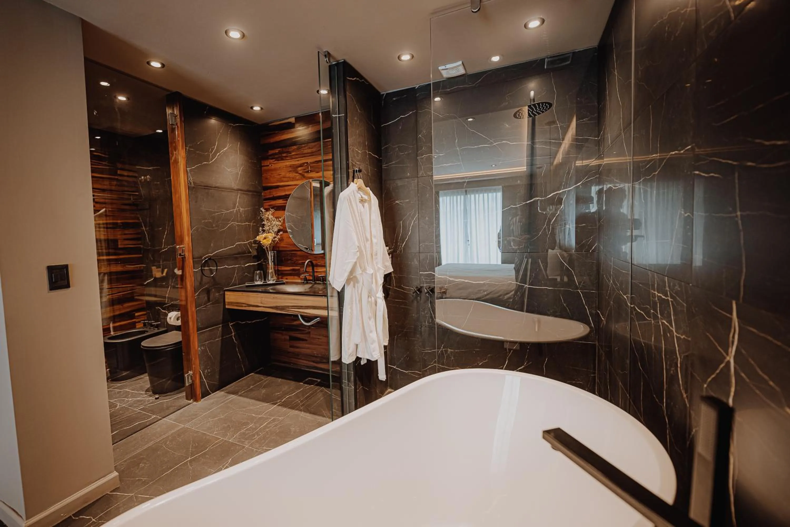 Shower in La Urumpta Hotel, AKEN MIND