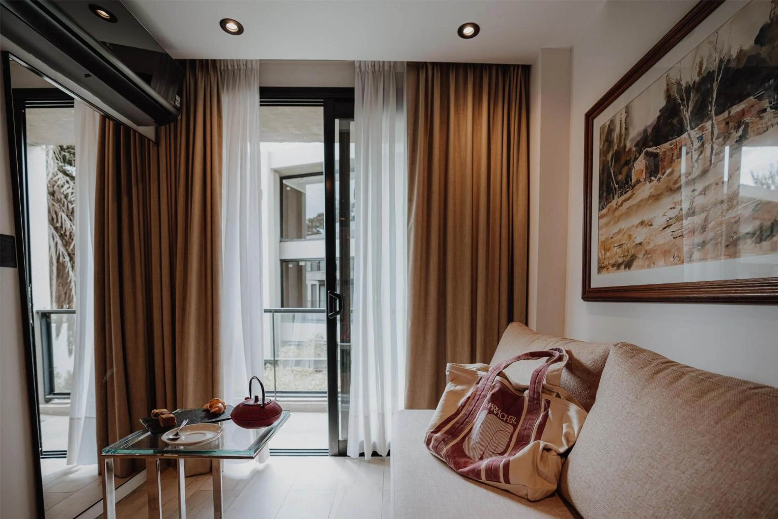 Other in La Urumpta Hotel, AKEN MIND