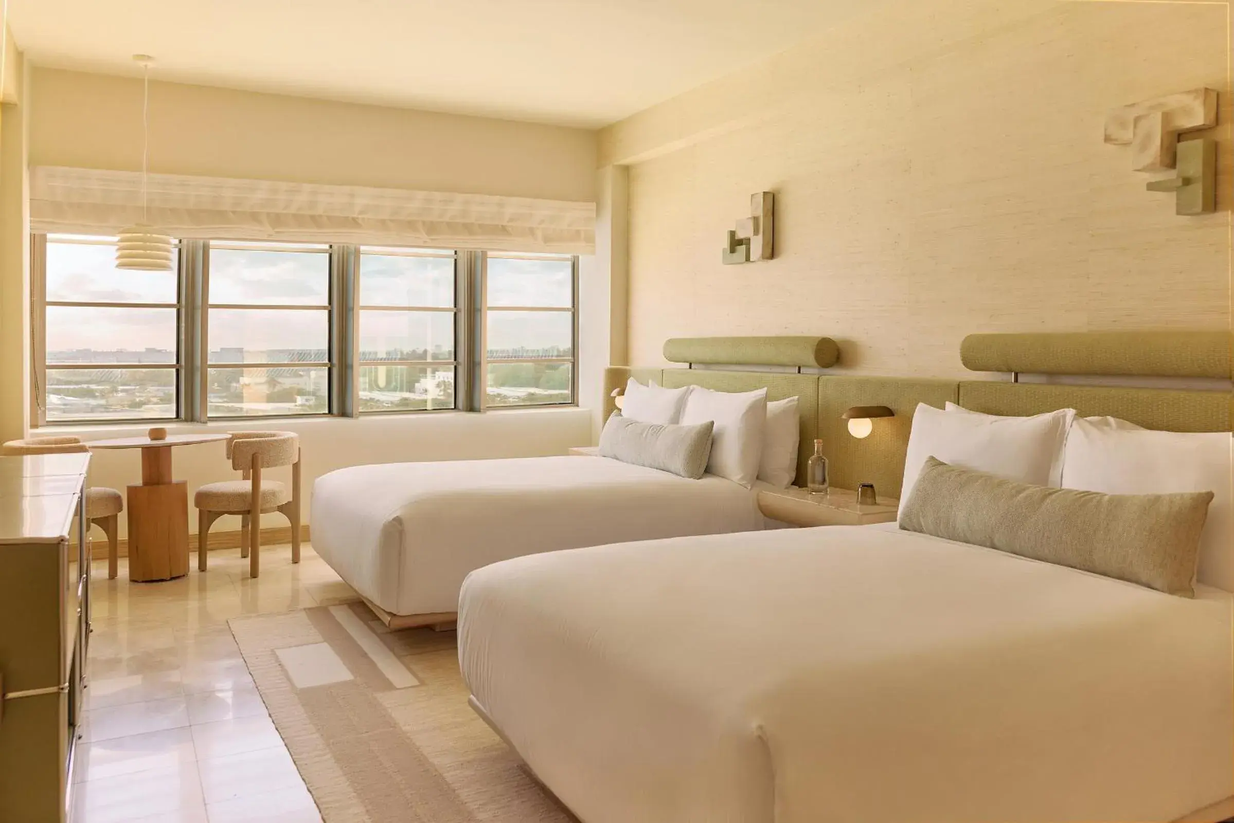 City View Two Queens in The Shelborne by Proper City View Two Queens in The Shelborne by Proper