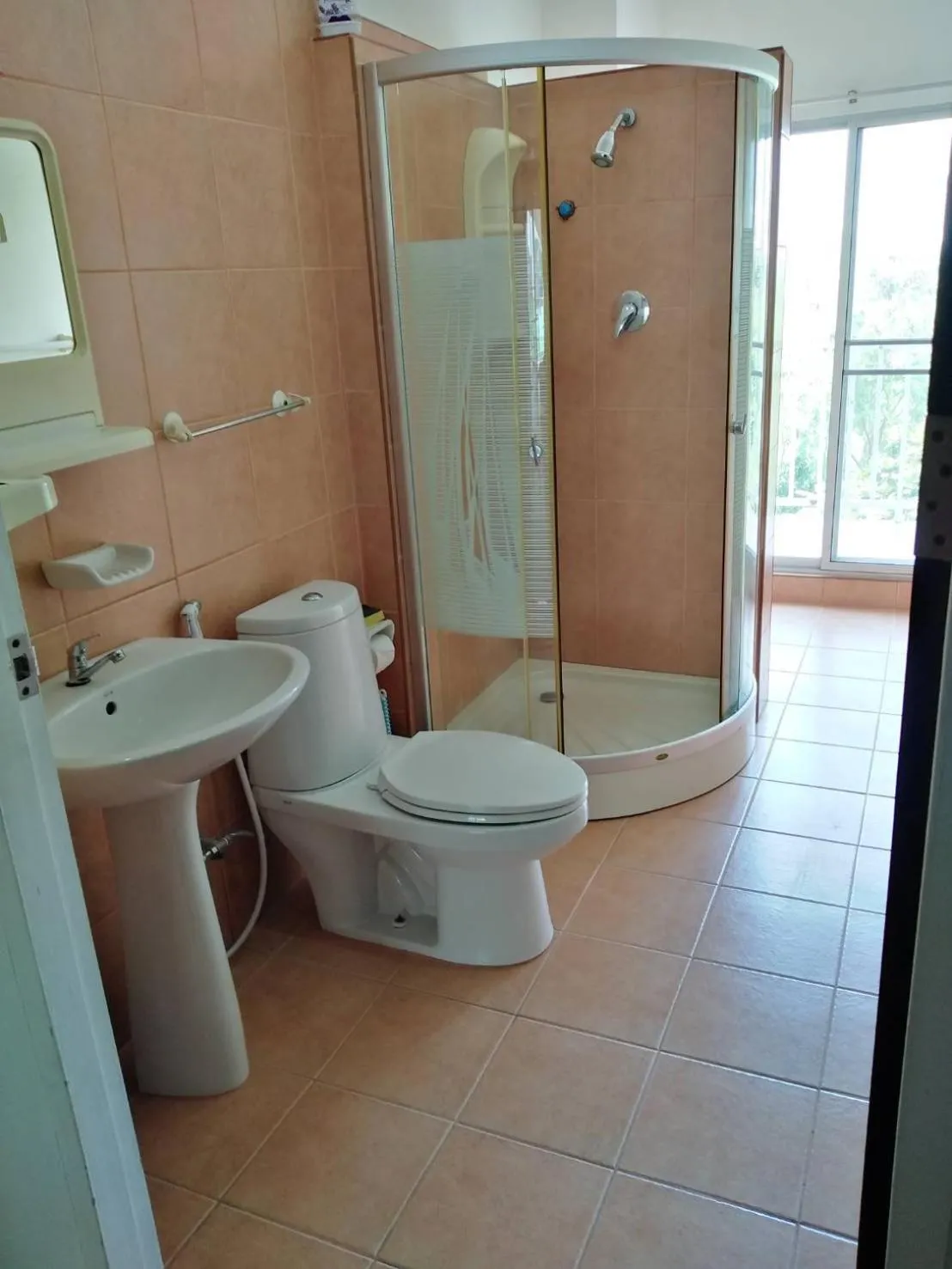 White House By Sorot ตึกขาวโดยโสรฬ