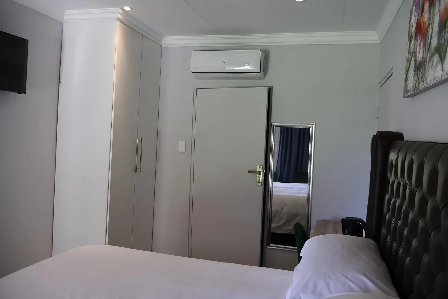 air conditioner, Bed in Boksburg Hotel