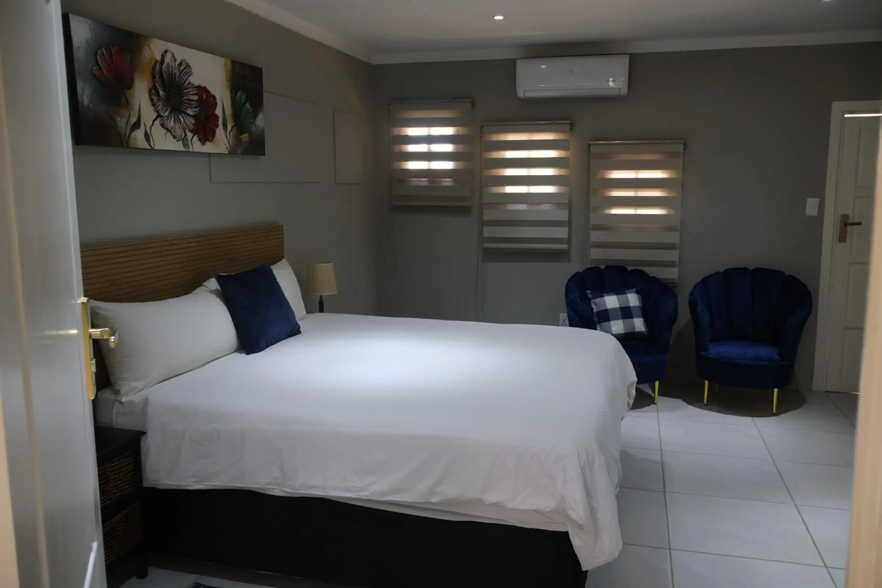 Bedroom, Bed in Boksburg Hotel