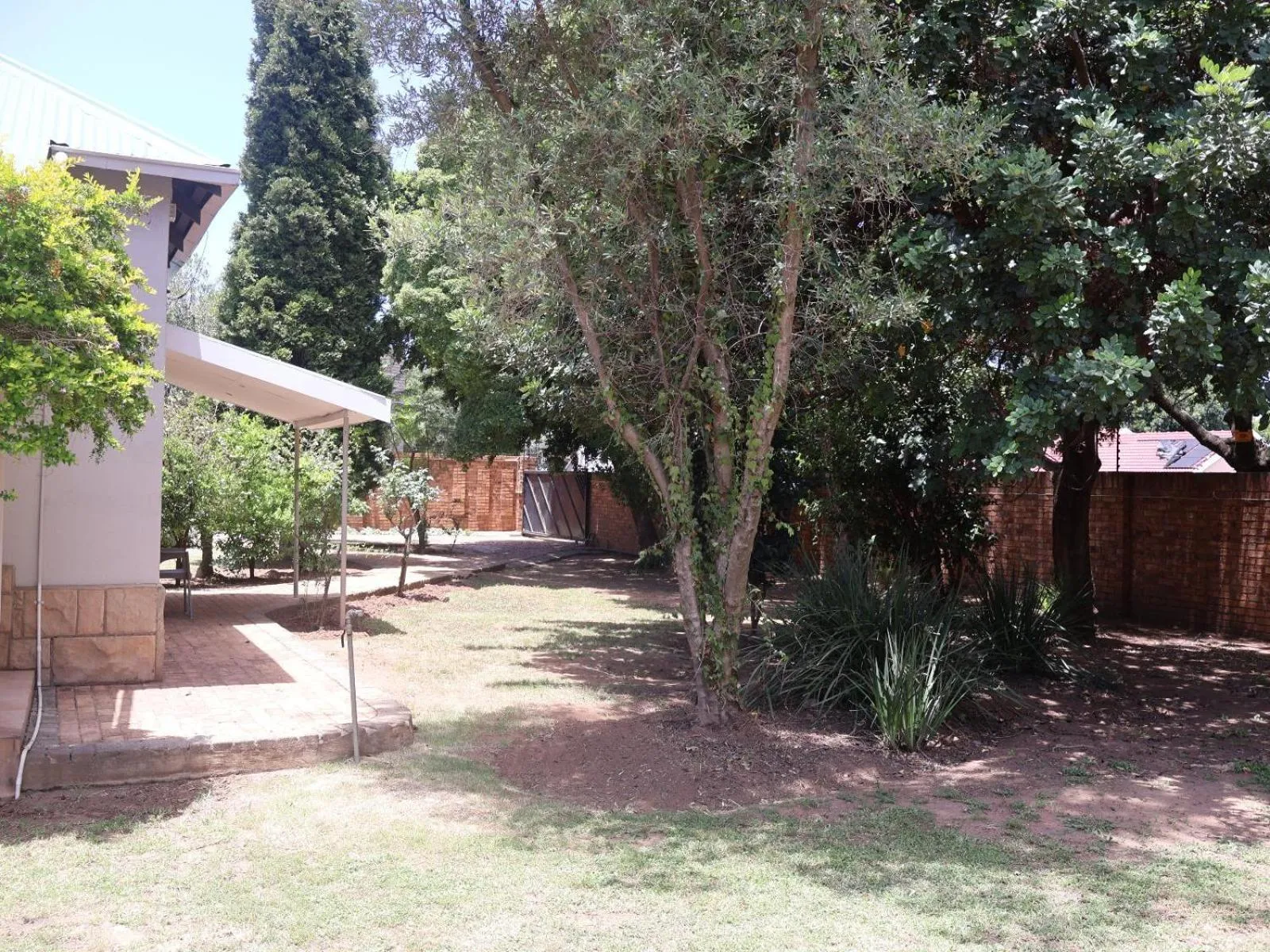 Garden in Boksburg Hotel