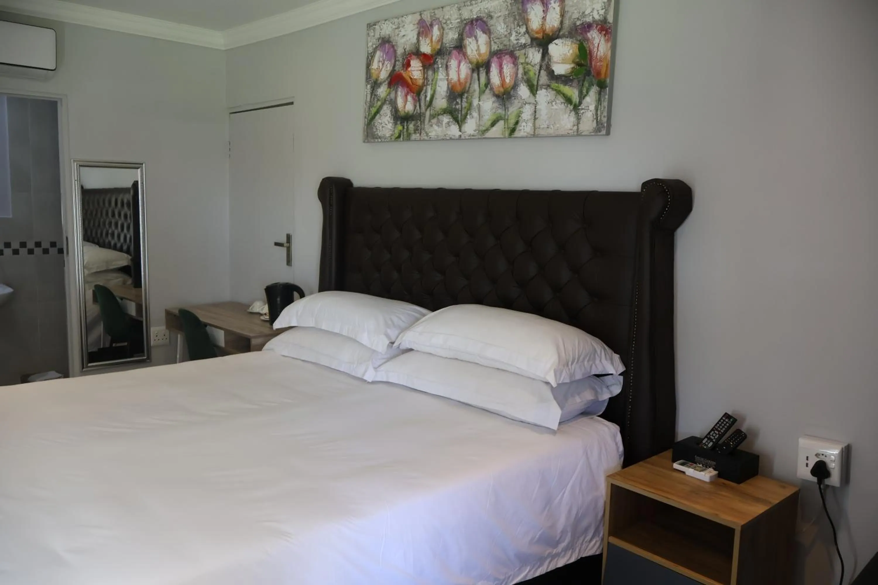 Bed in Boksburg Hotel
