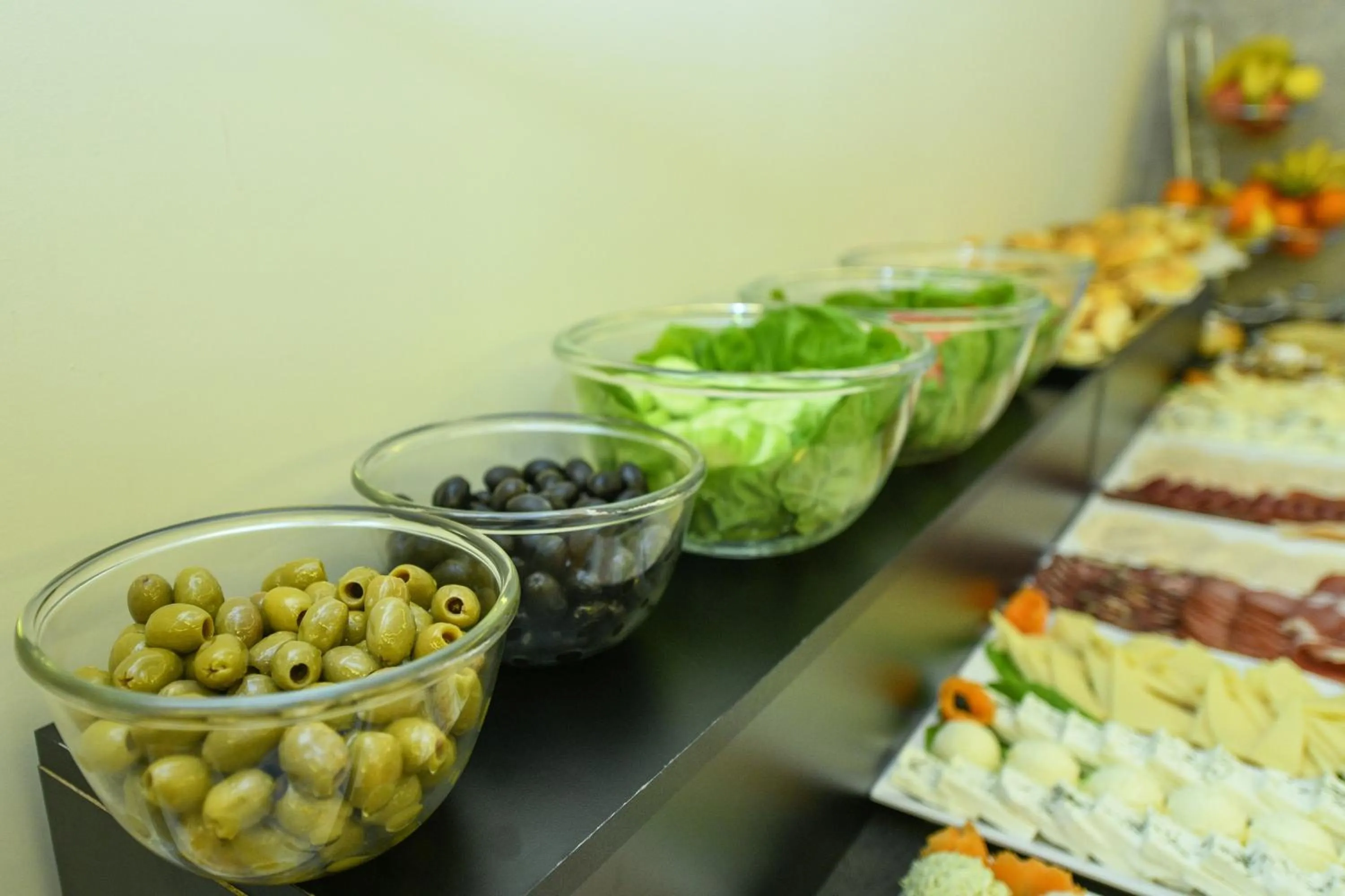 Buffet breakfast in Hotel Lazaro