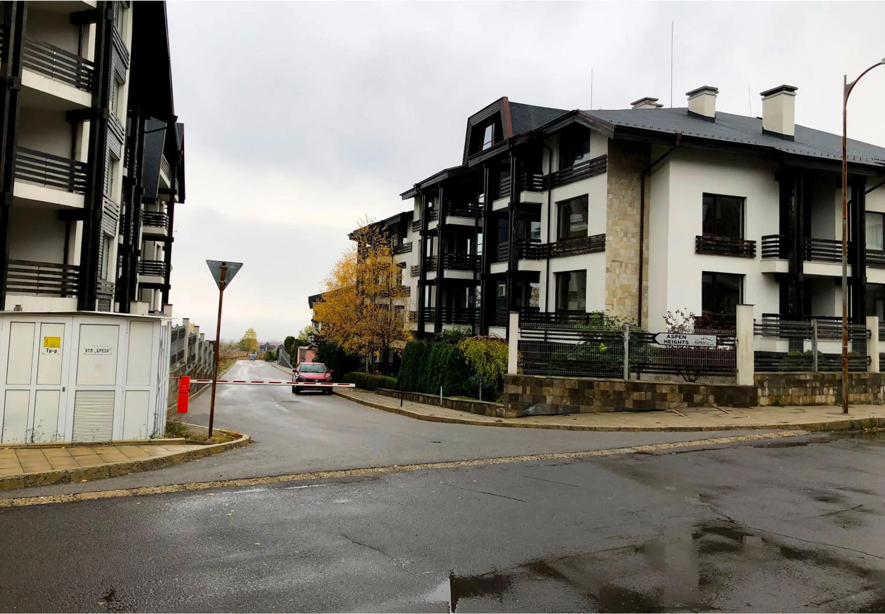 Facade/entrance in Aspen Ski and Golf Resort