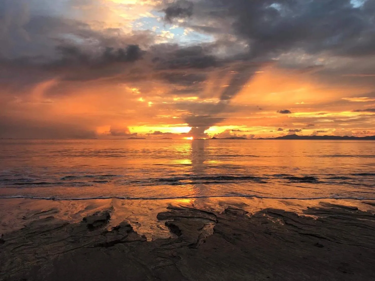 Property building in O Little Tent de Koh Chang