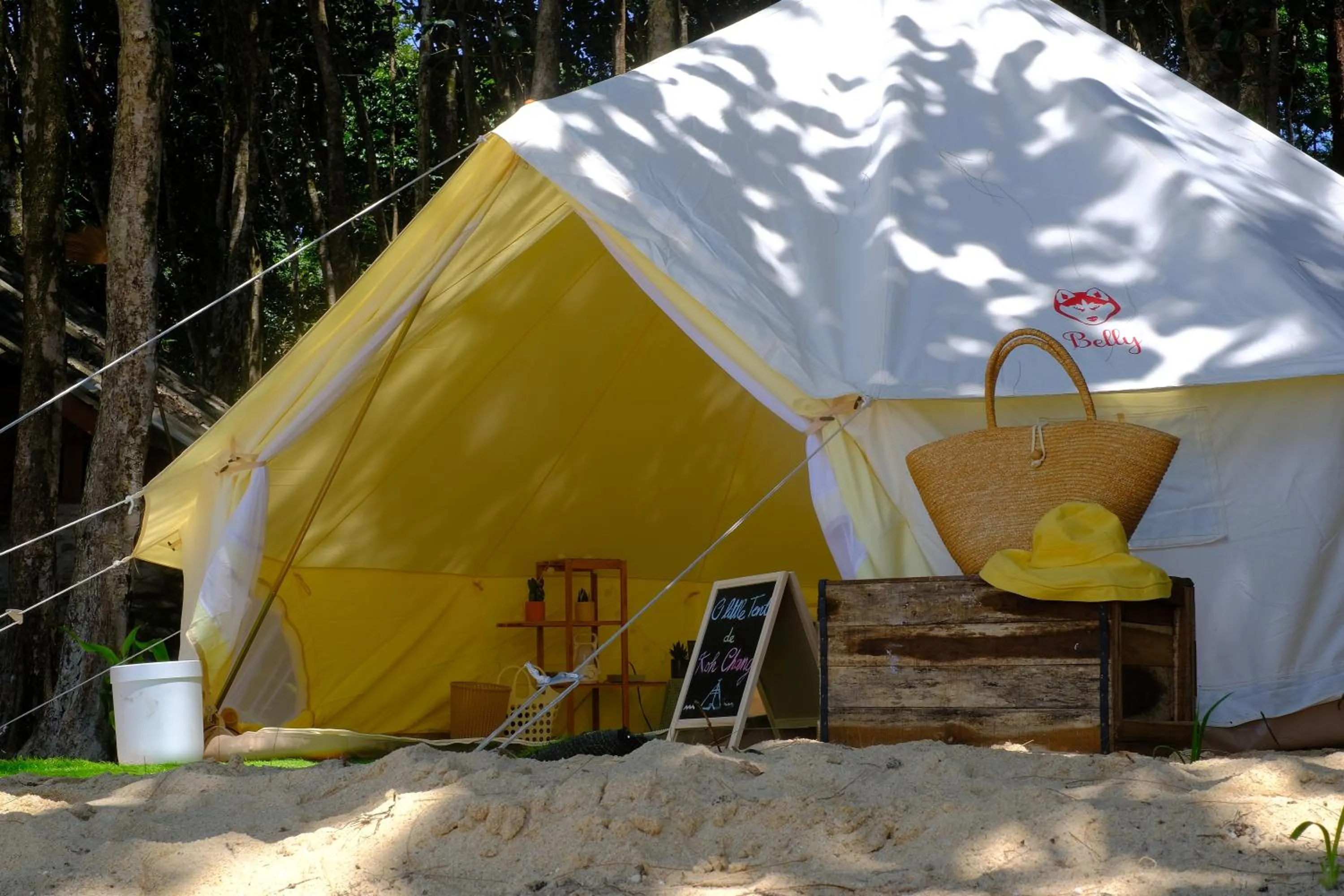 Beach in O Little Tent de Koh Chang