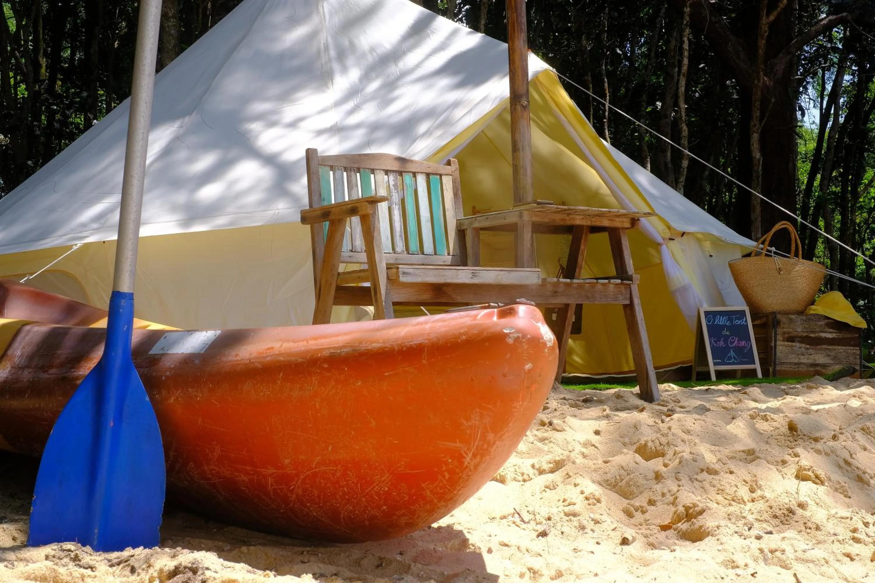 Children play ground in O Little Tent de Koh Chang