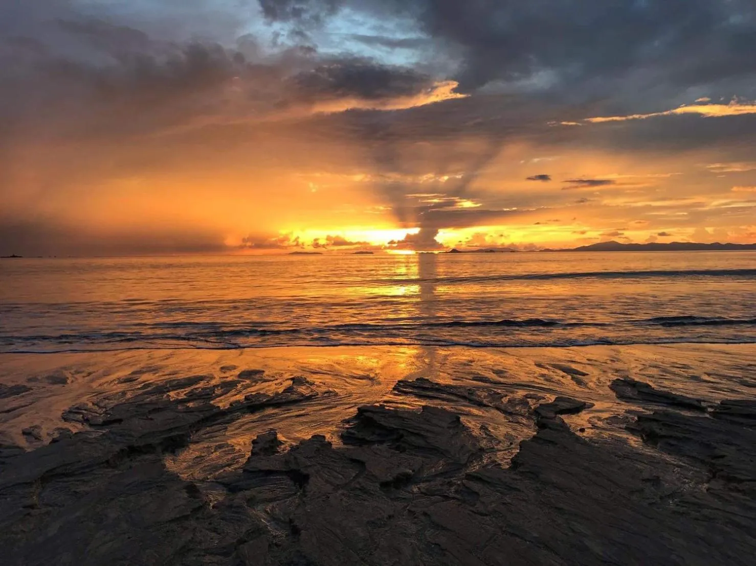 Property building in O Little Tent de Koh Chang