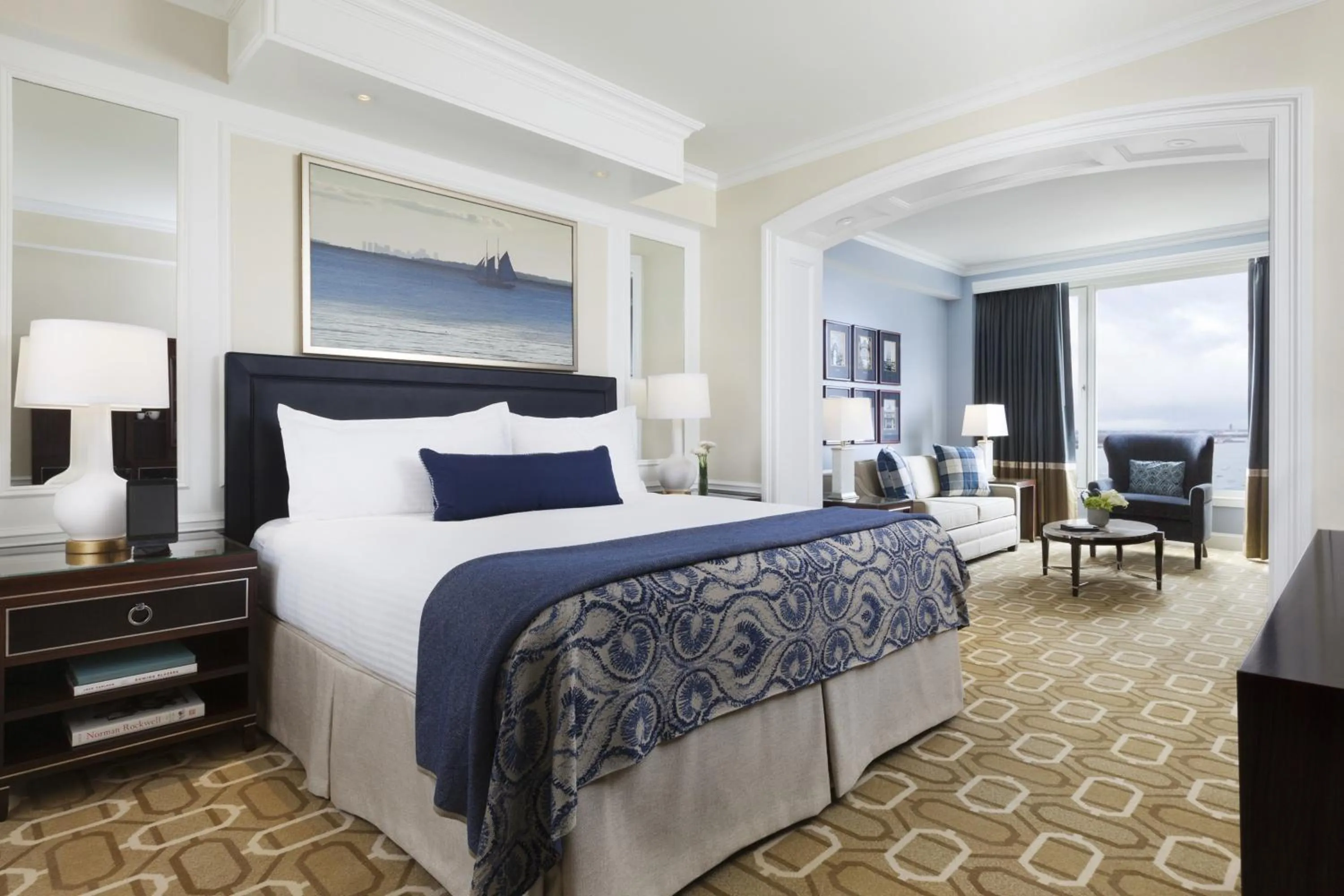 Deluxe King Room with Harbor View in Boston Harbor Hotel