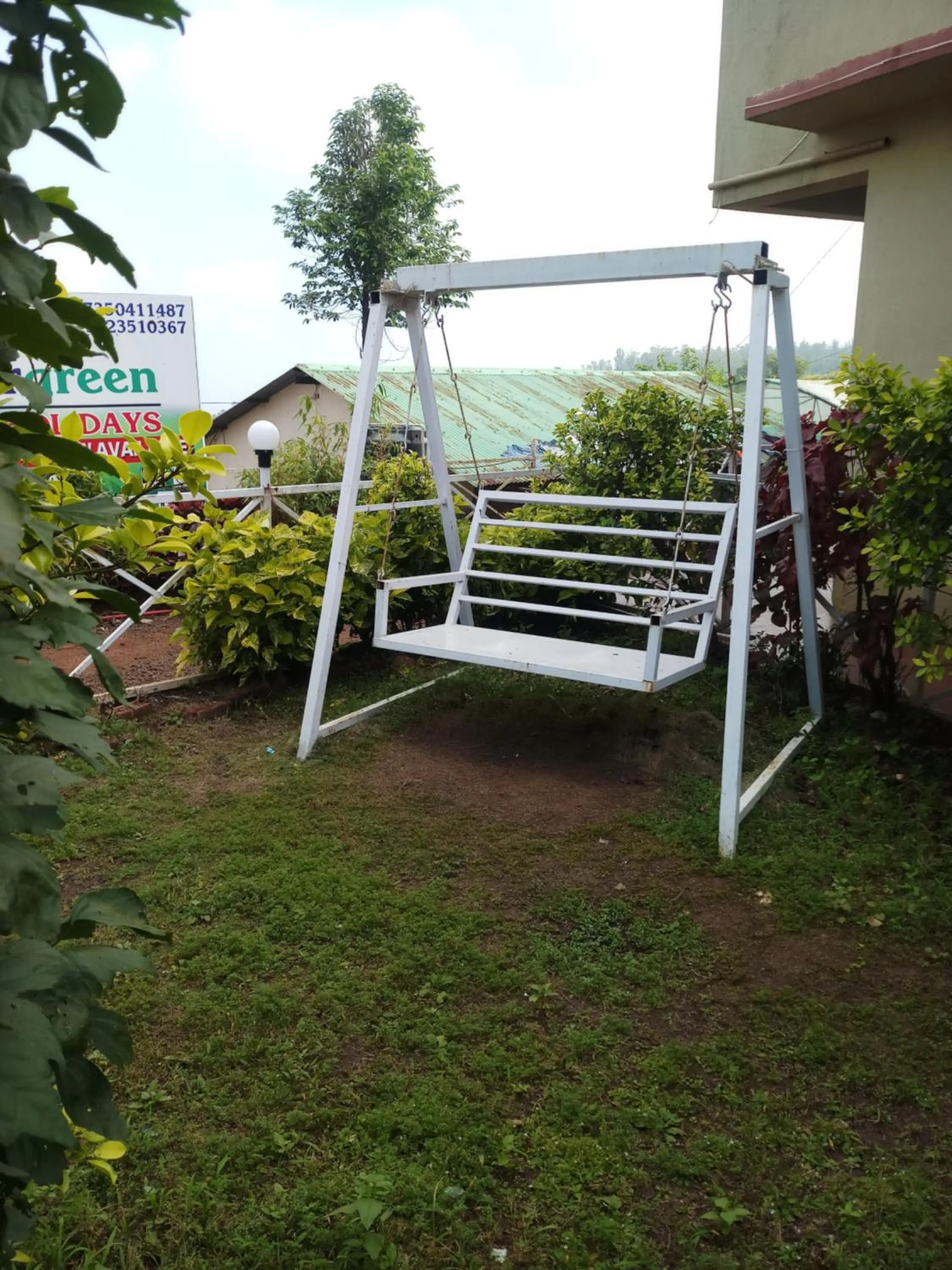 Garden in Evergreen Holidays Mahabaleshwar