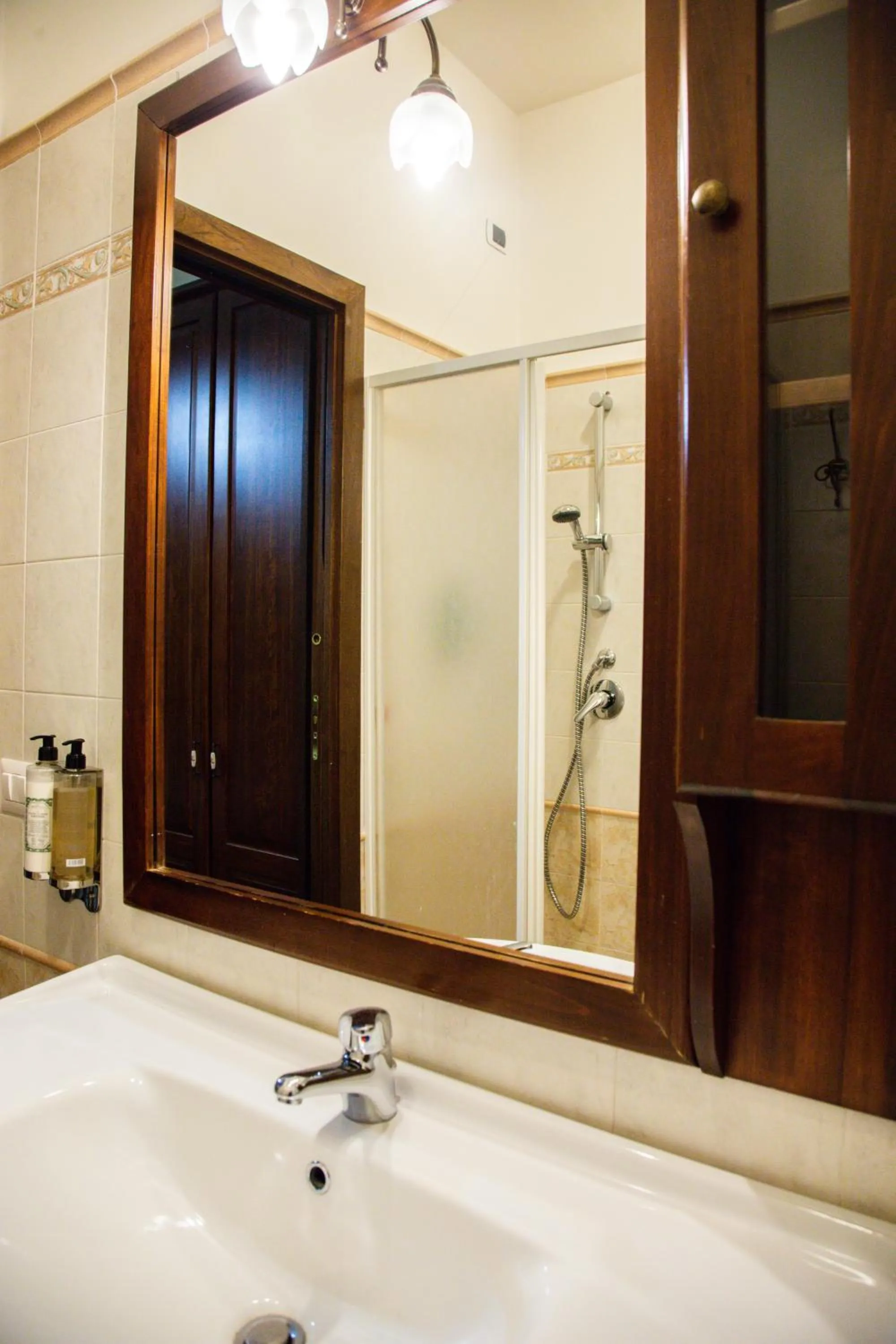 Bathroom in Hotel Pina Ristorante