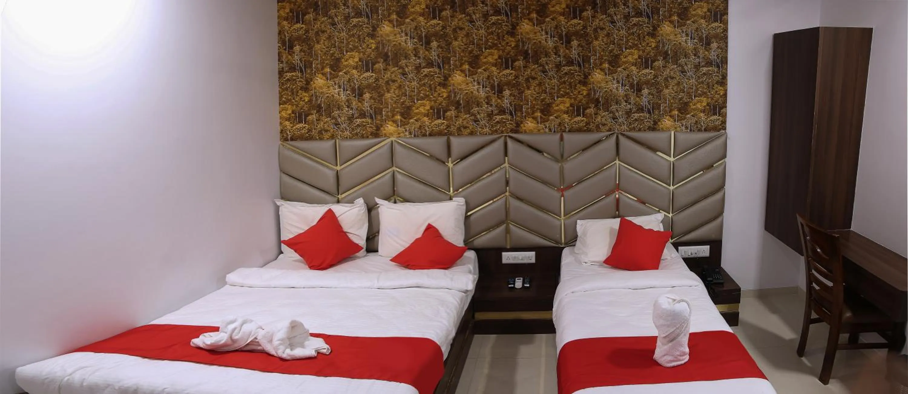 Bed in Hotel Apple Inn