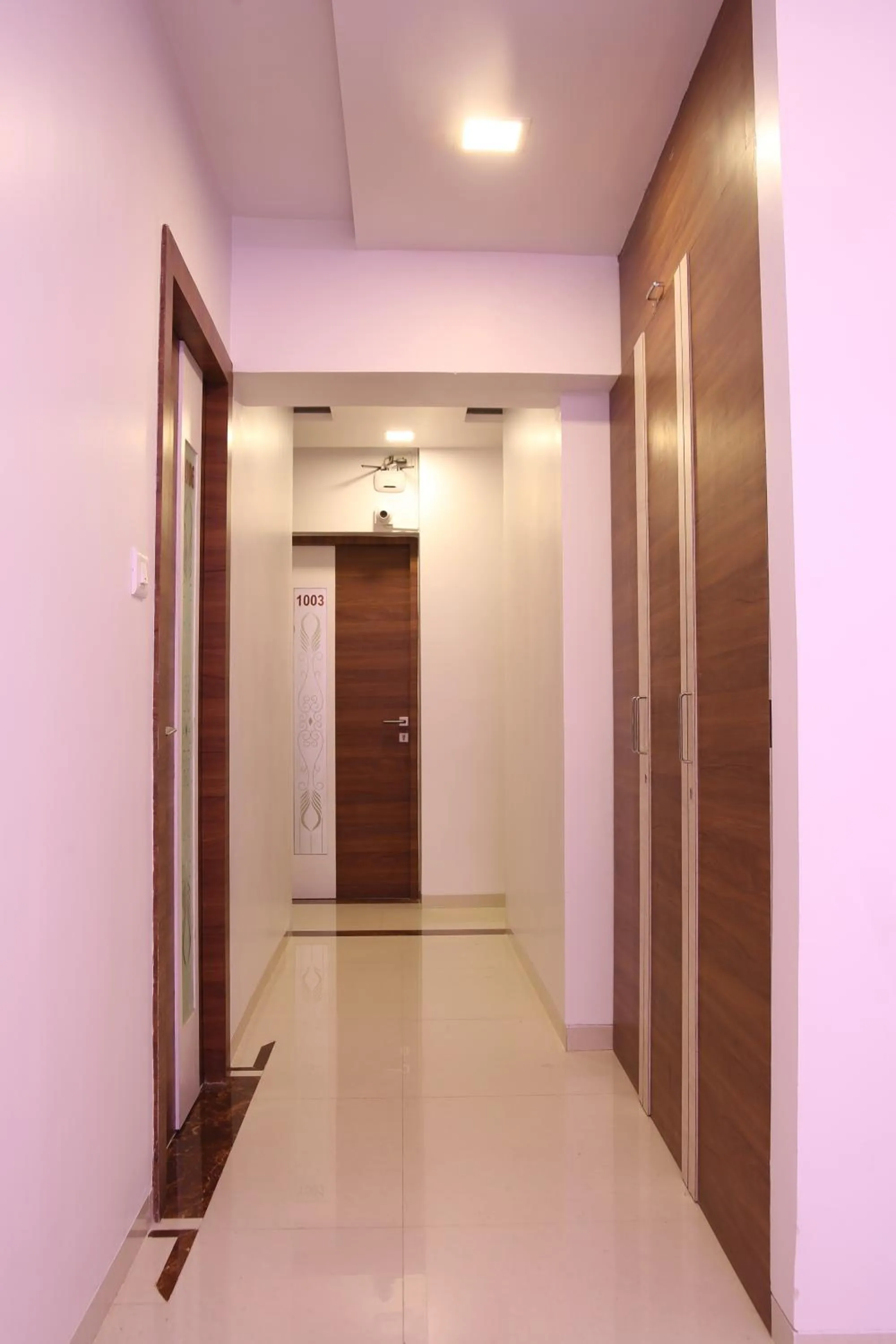 Facade/entrance in Hotel Apple Inn