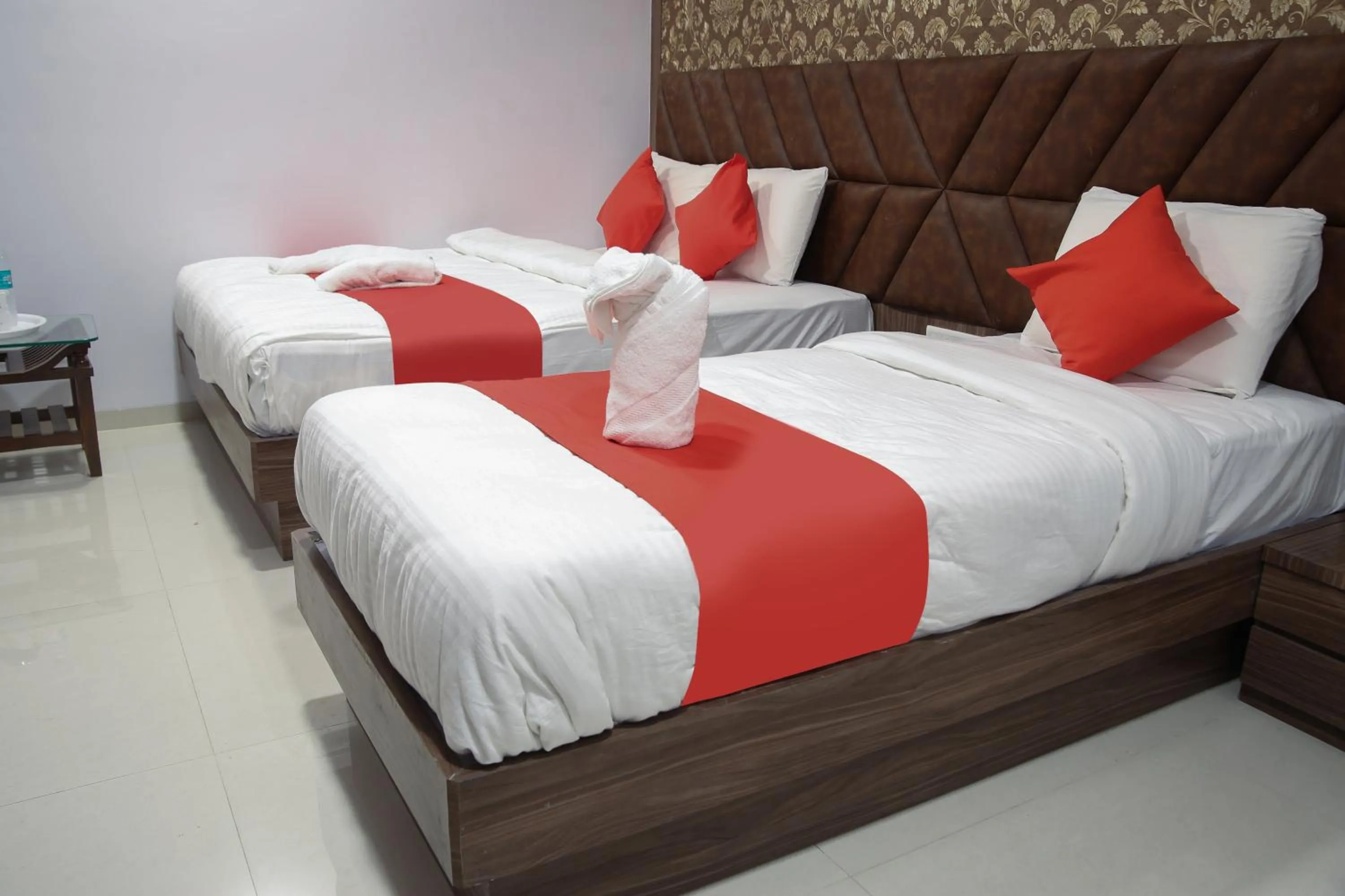 Bed in Hotel Apple Inn