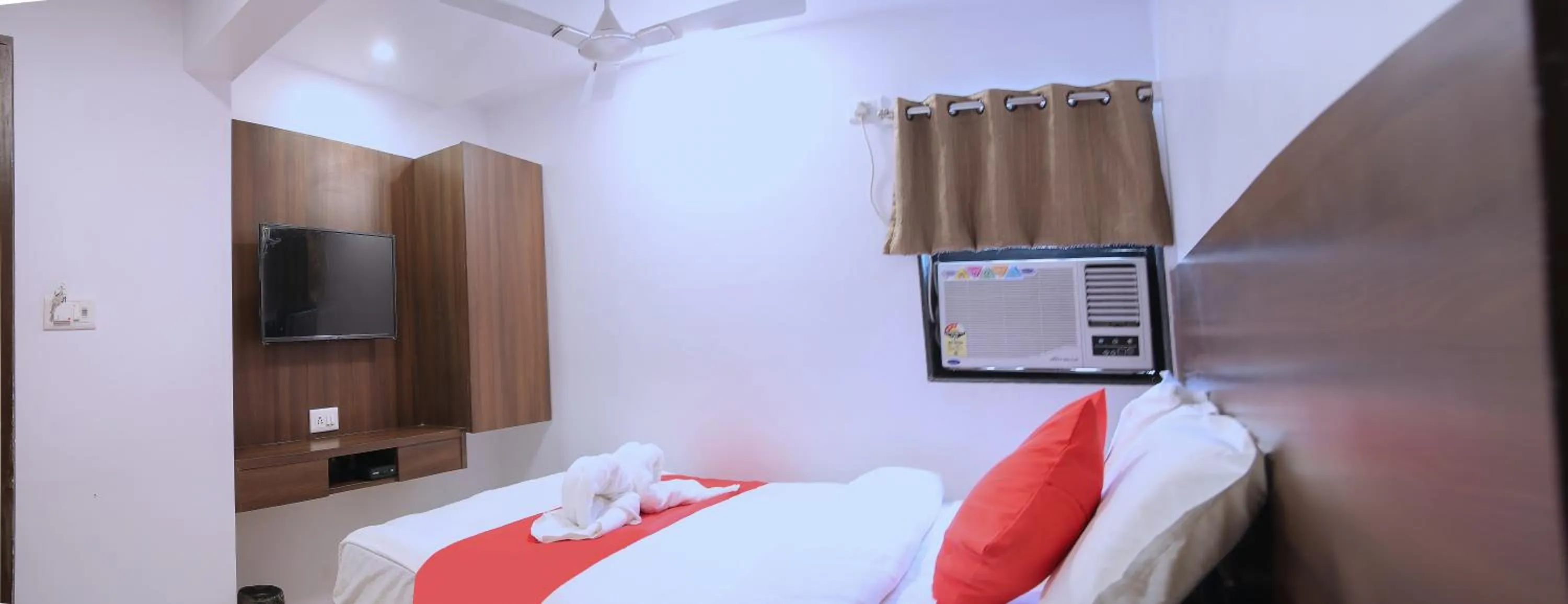 TV and multimedia, Bed in Hotel Apple Inn