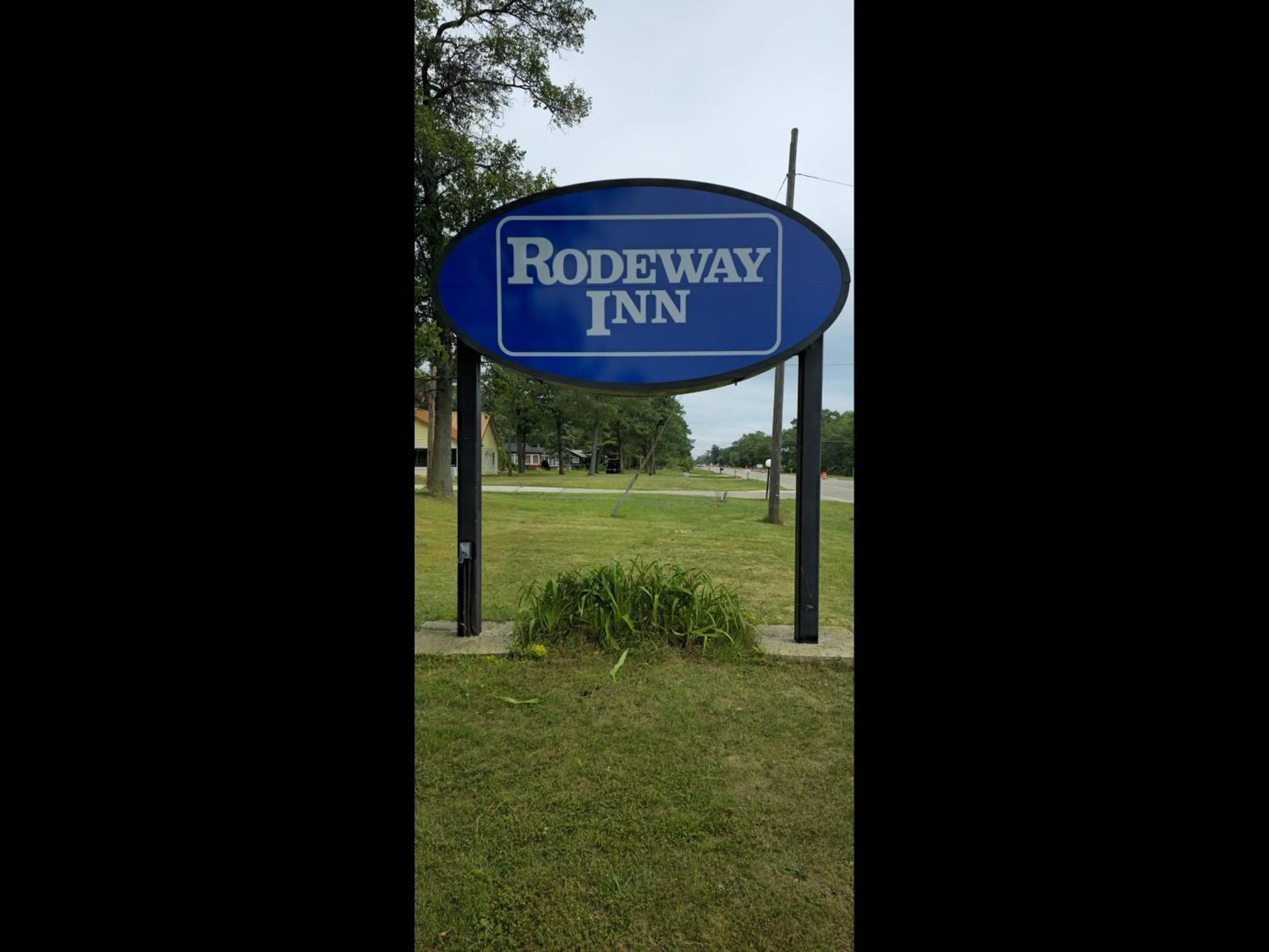 Property building in Rodeway Inn Oscoda