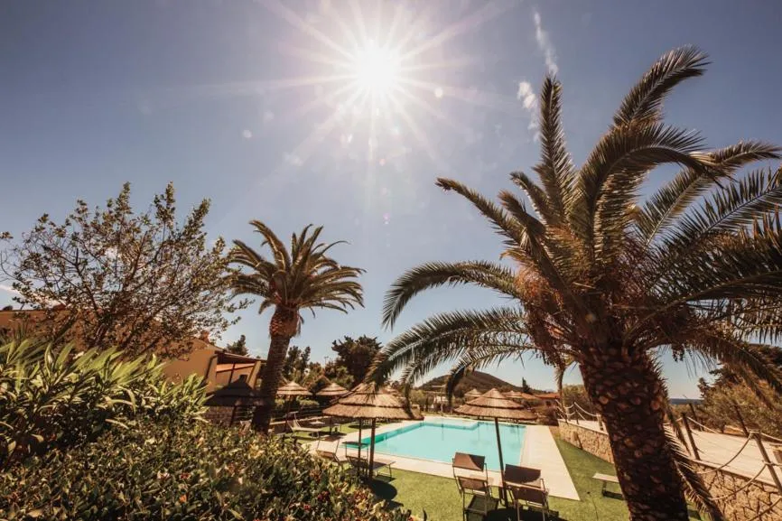 Pool view in Residence il Mandorlo