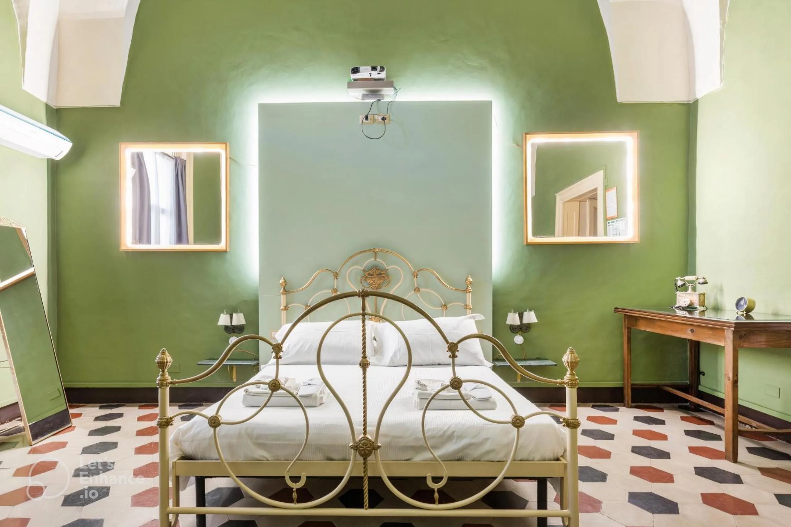 Bedroom, Bed in Let's B&B