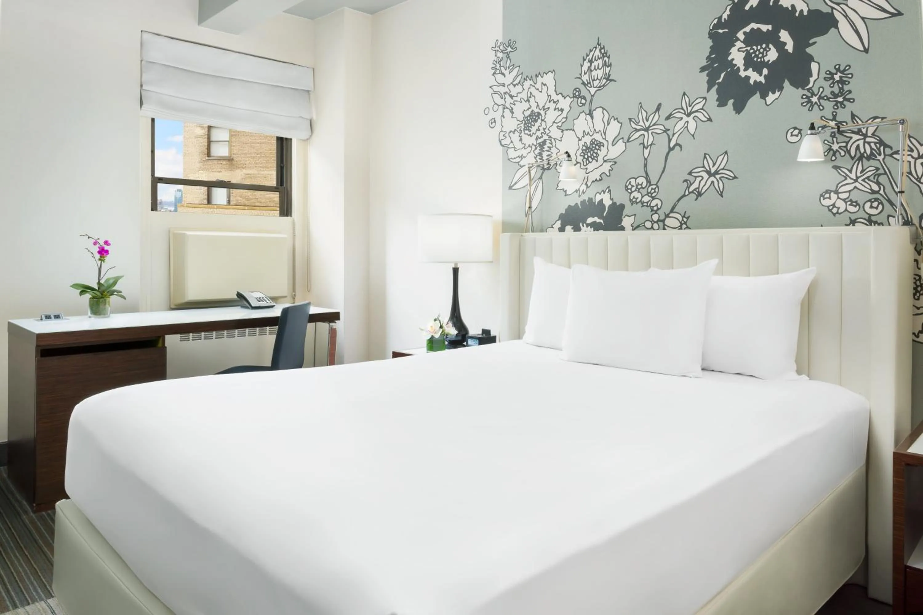 Photo of the whole room in Manhattan NYC-an Affinia Hotel