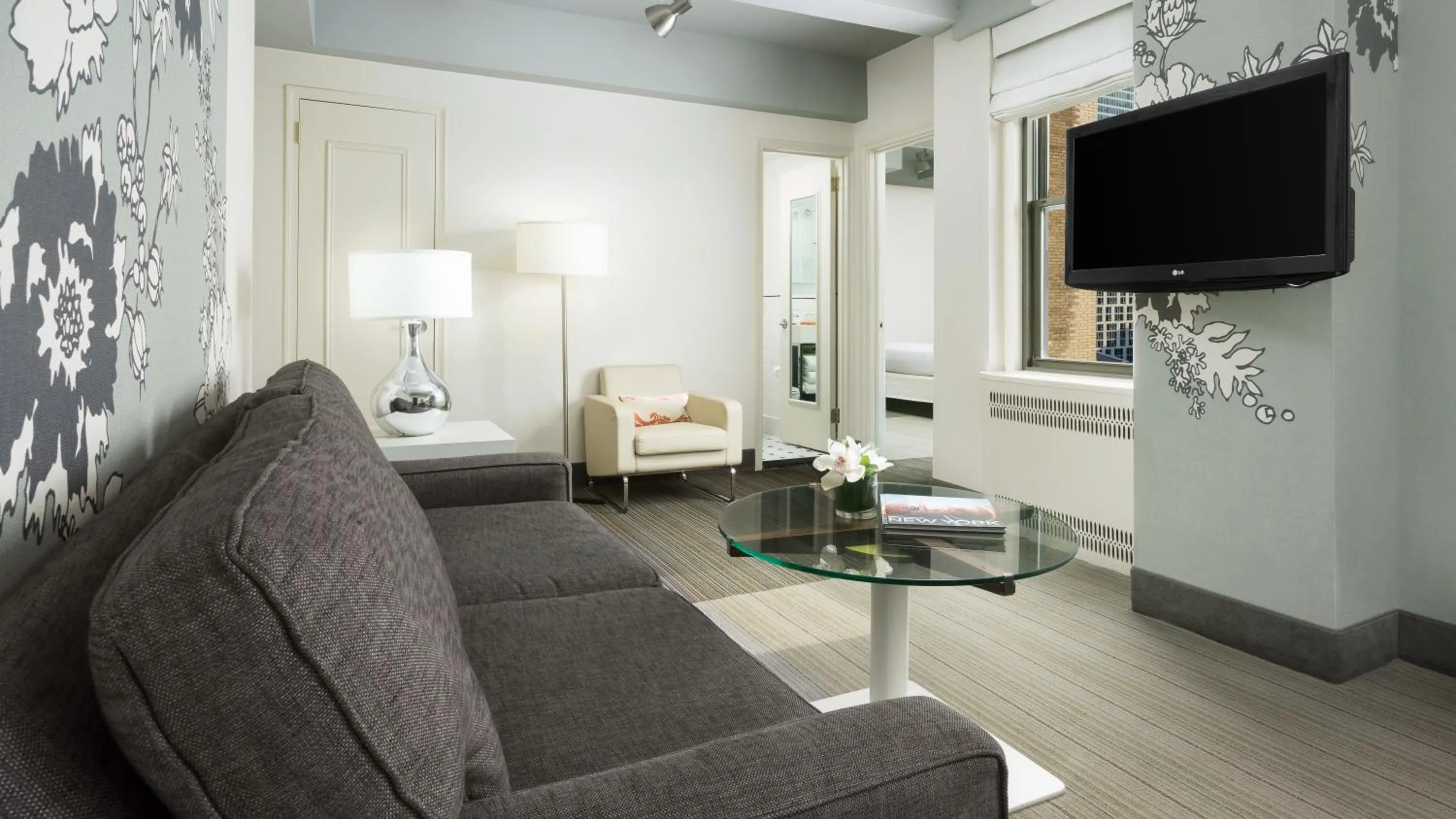 Photo of the whole room in Manhattan NYC-an Affinia Hotel