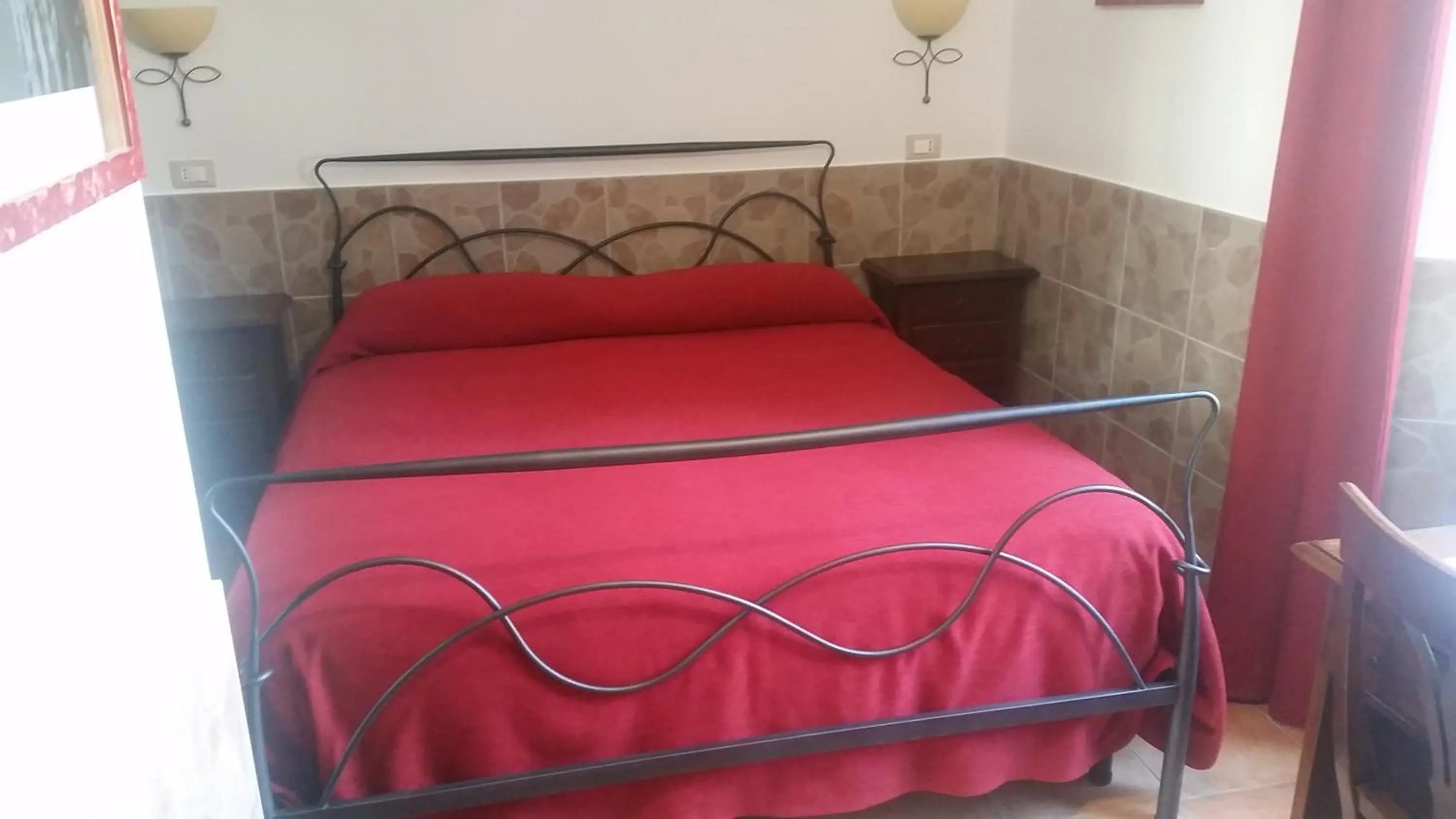 Photo of the whole room, Bed in Vecchia Roma Resort