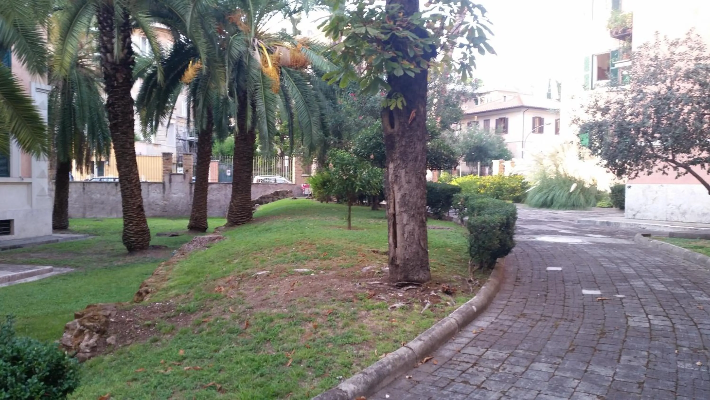 Garden view in Vecchia Roma Resort