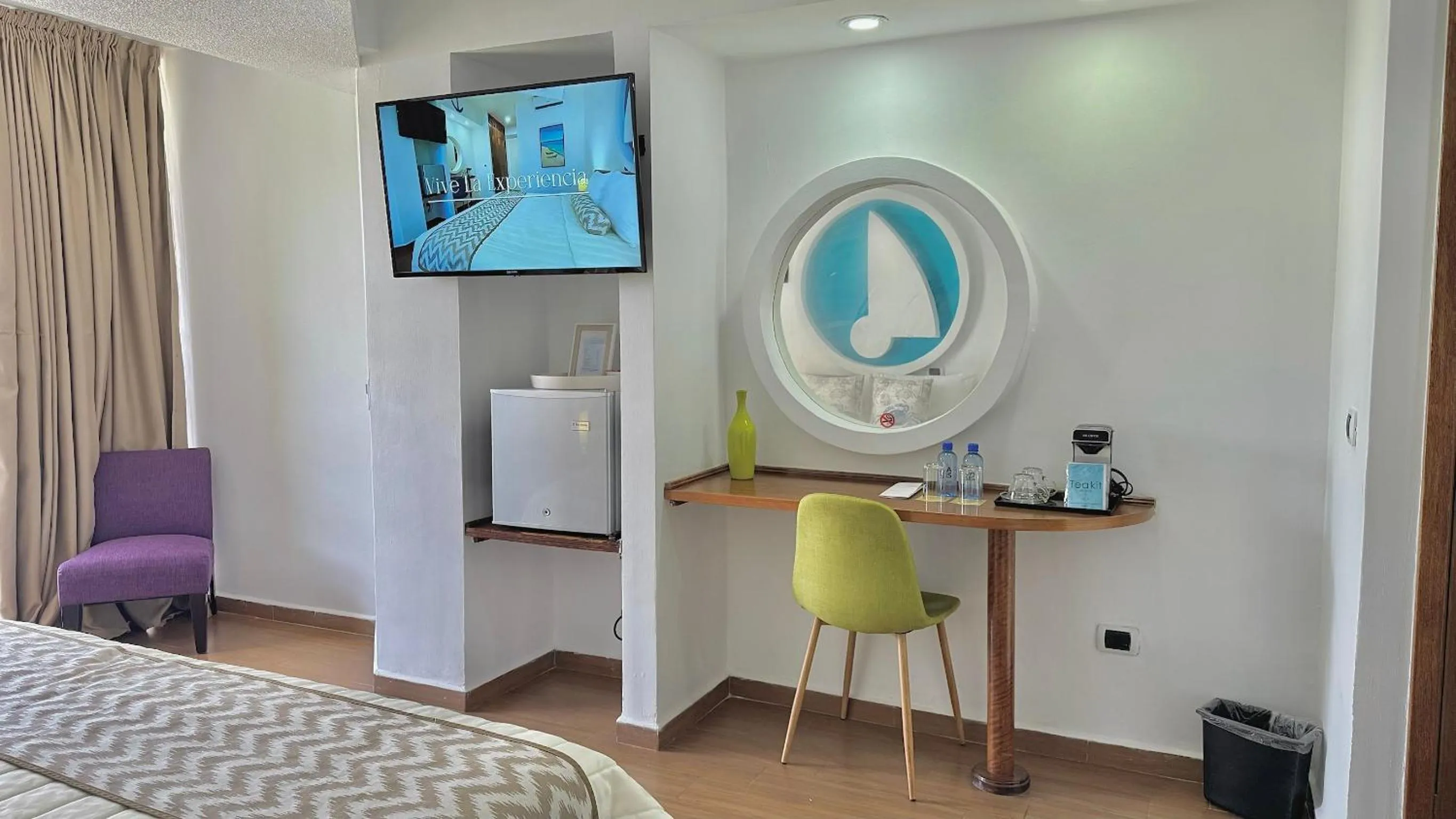 TV and multimedia, Bed in Aquarius Hotel Boutique