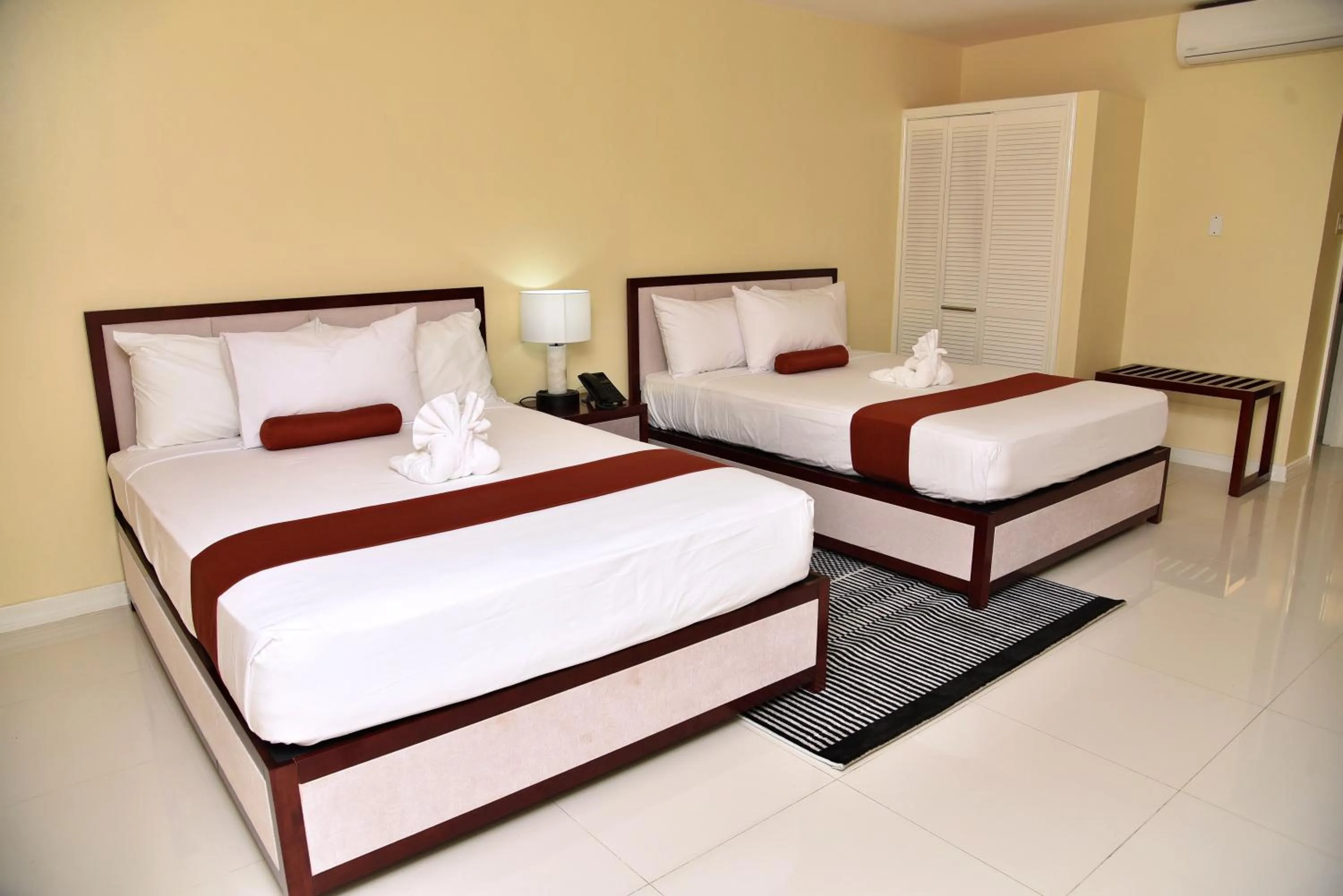 Bed in Hotel Grand A View