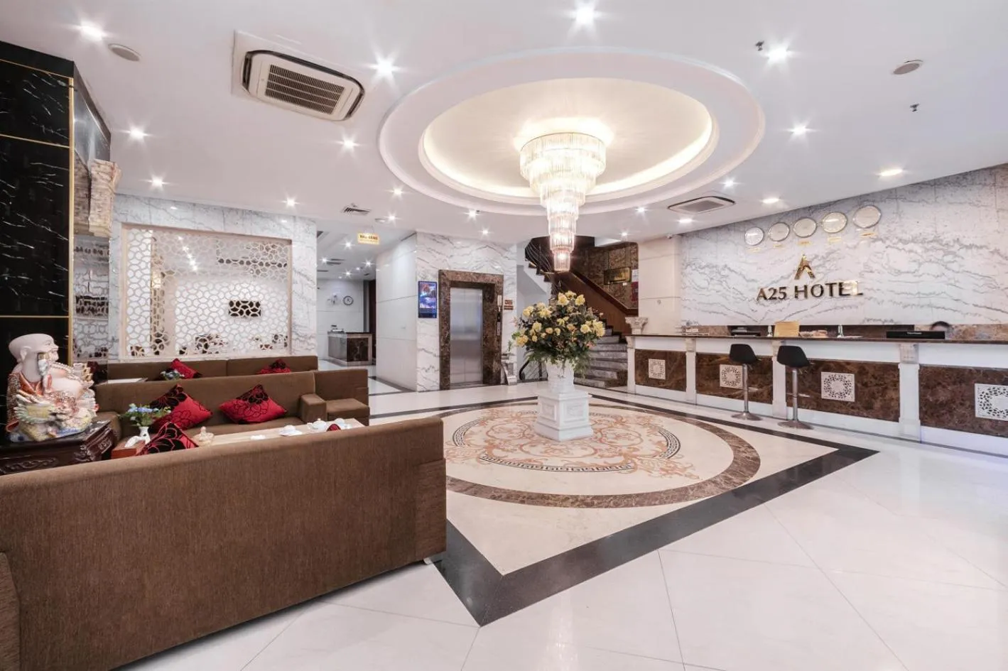 Communal lounge/ TV room in A25 Hotel - 63A Phương Liệt