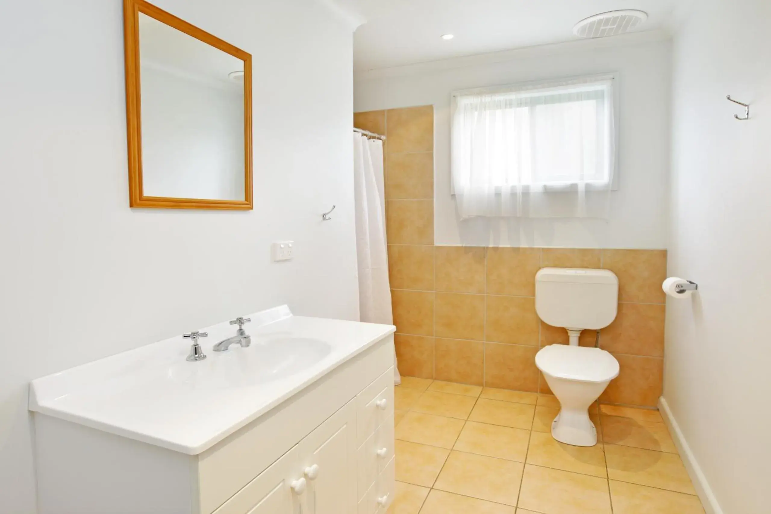 Two-Bedroom Villa in Otways Tourist Park Two-Bedroom Villa in Otways Tourist Park