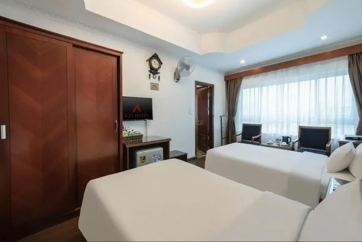 Superior Twin Room in A25 Hotel - 221 Bạch Mai Superior Twin Room in A25 Hotel - 221 Bạch Mai
