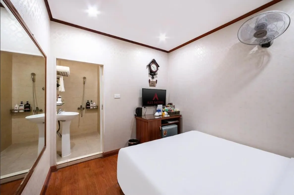 Bed in A25 Hotel - 221 Bạch Mai