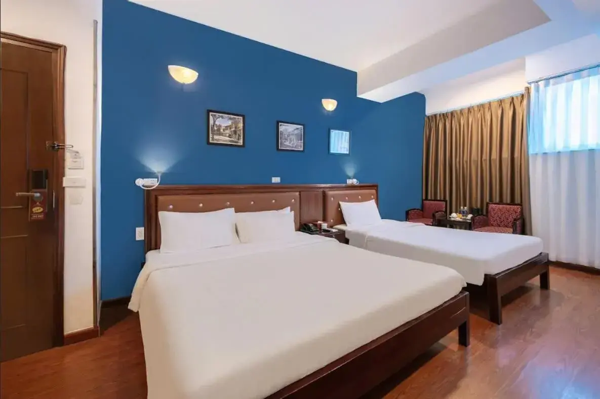Family Room in A25 Hotel - 221 Bạch Mai Family Room in A25 Hotel - 221 Bạch Mai