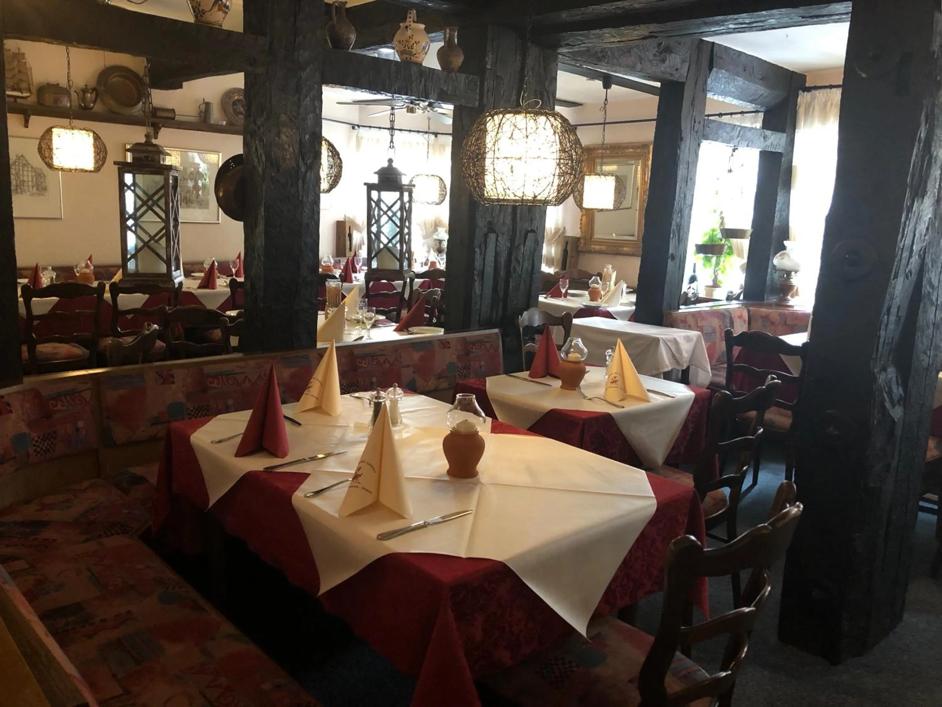 Restaurant/places to eat in Hostaria del Castello